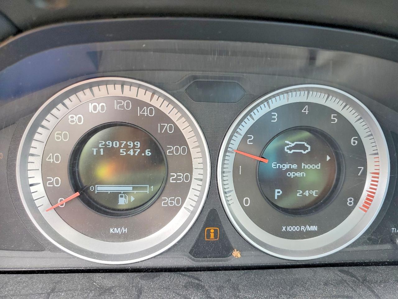 2012 Volvo Xc70 T6 Серебряный vin: YV4902BZ8C1138394