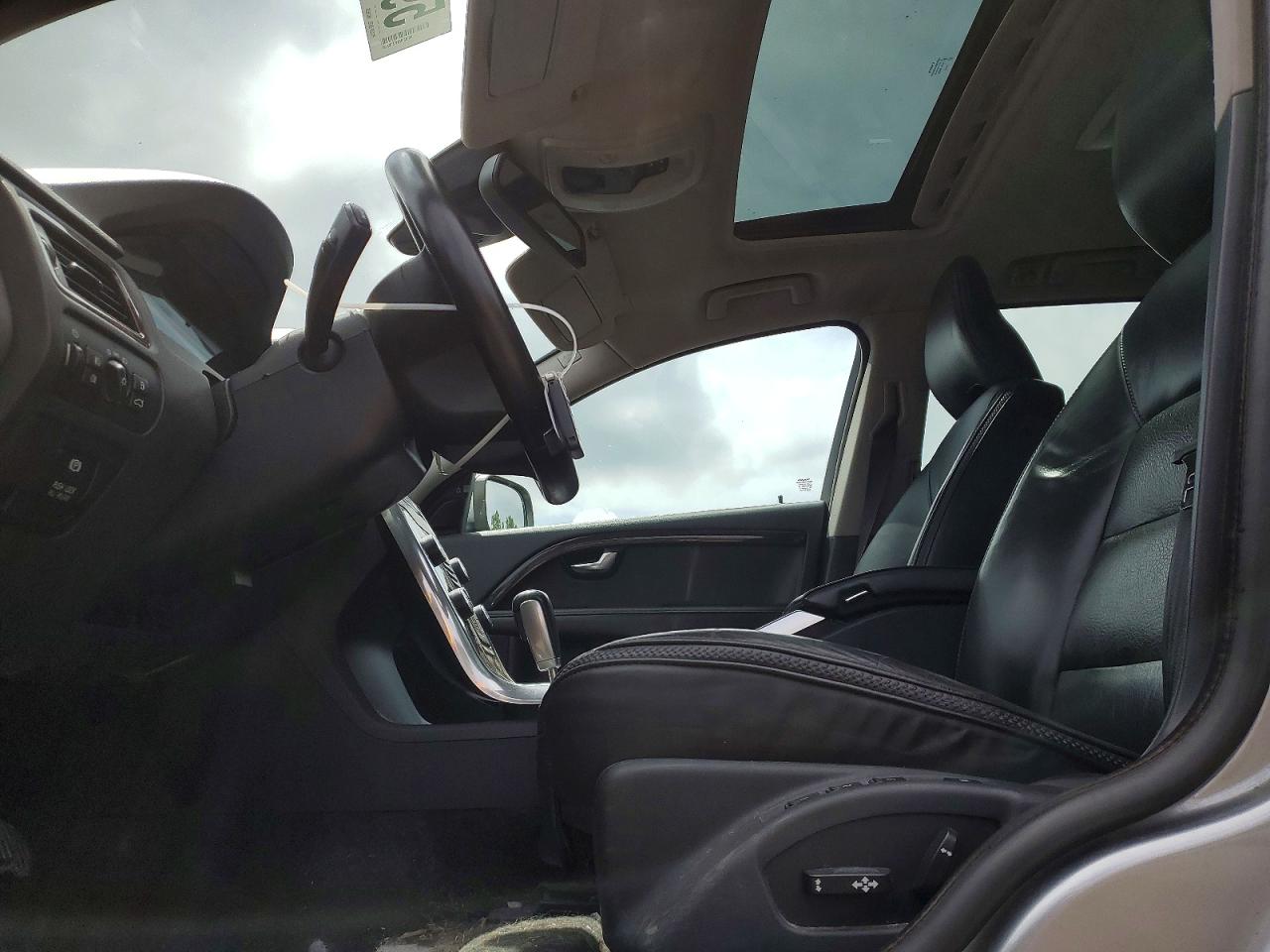 2012 Volvo Xc70 T6 Серебряный vin: YV4902BZ8C1138394