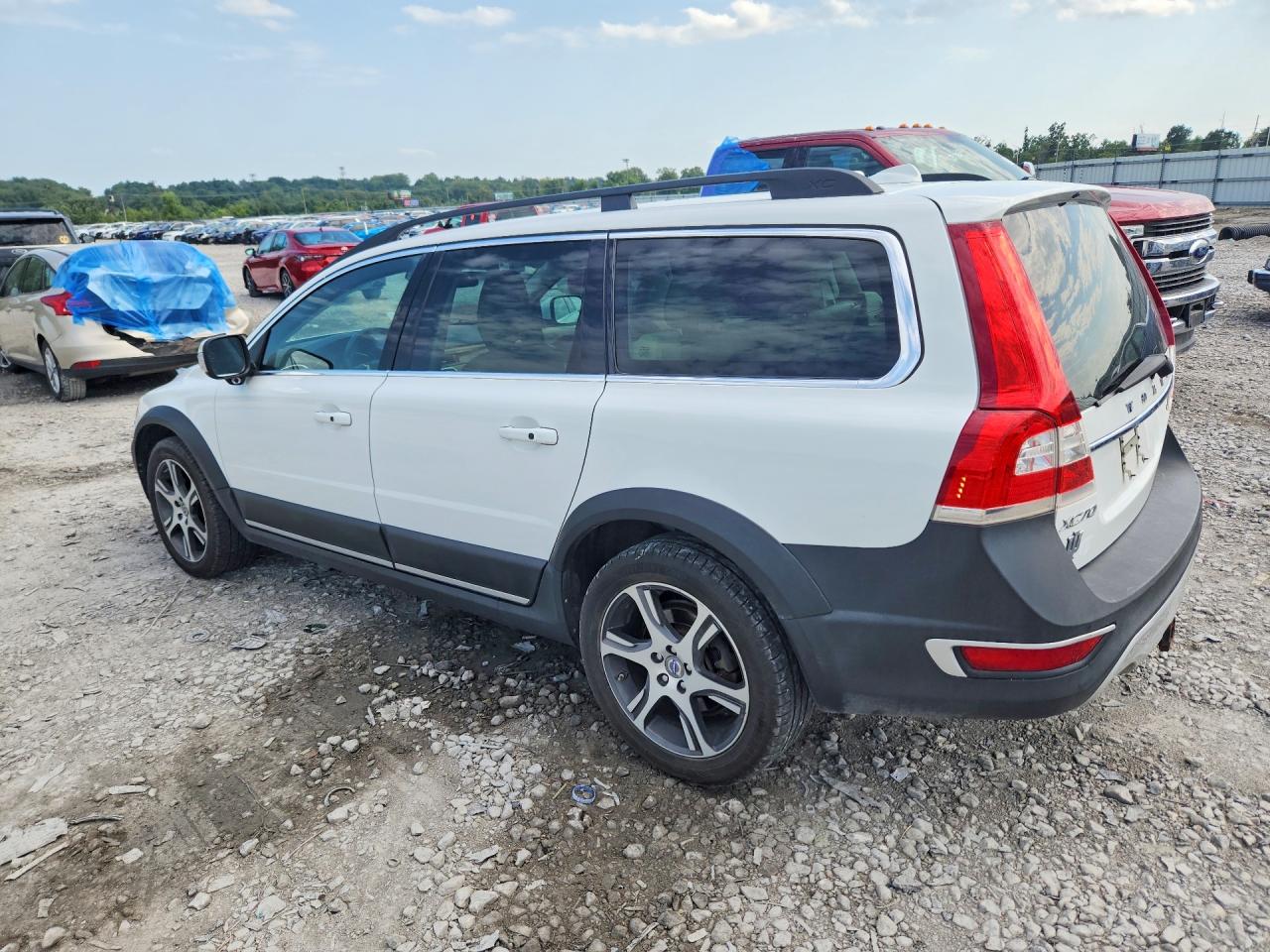 2014 Volvo Xc70 T6 White vin: YV4902BZ8E1181328