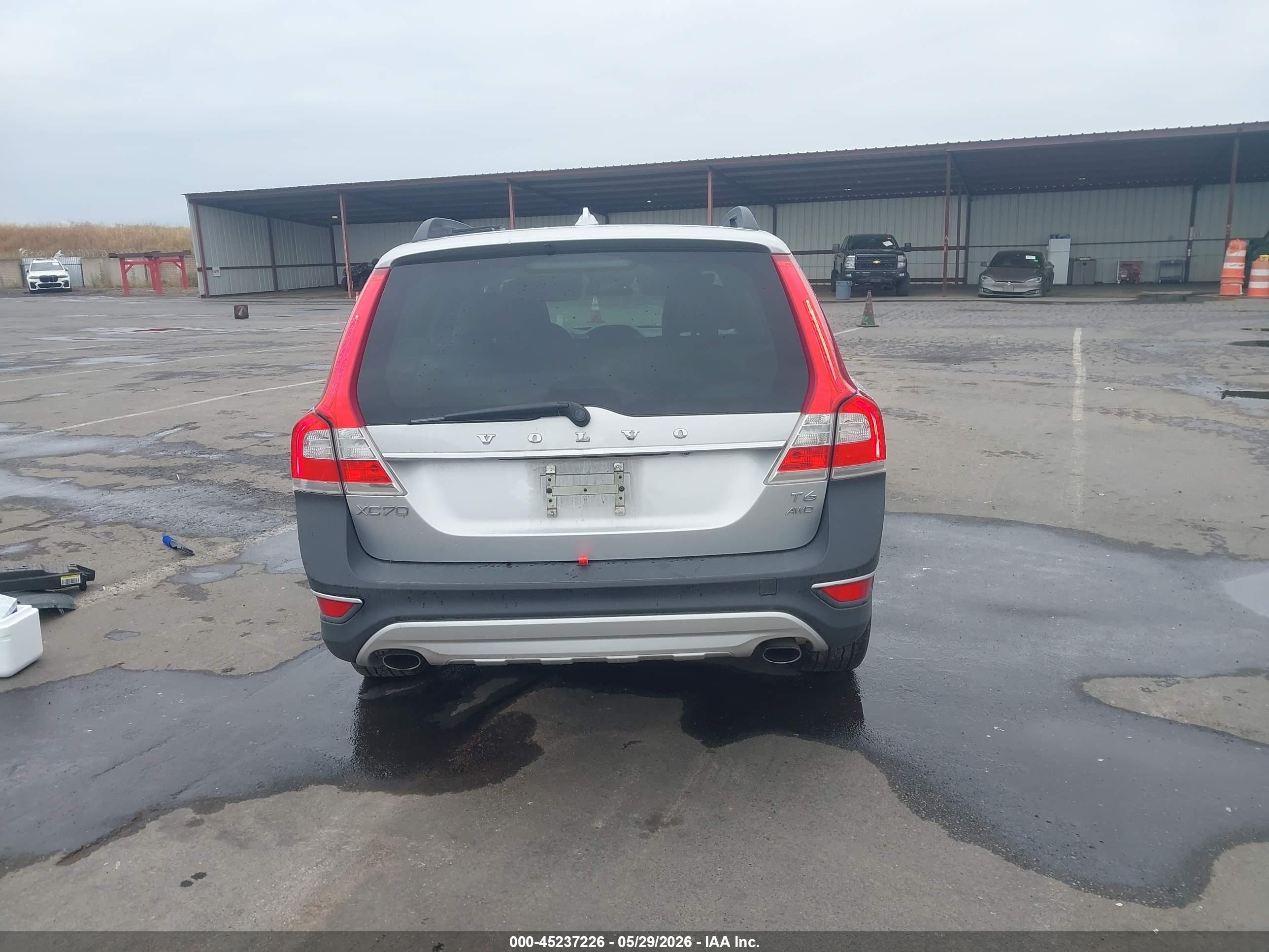 2014 Volvo Xc70 T6/t6 Platinum/t6 Premier Plus Серебряный vin: YV4902BZ9E1178230
