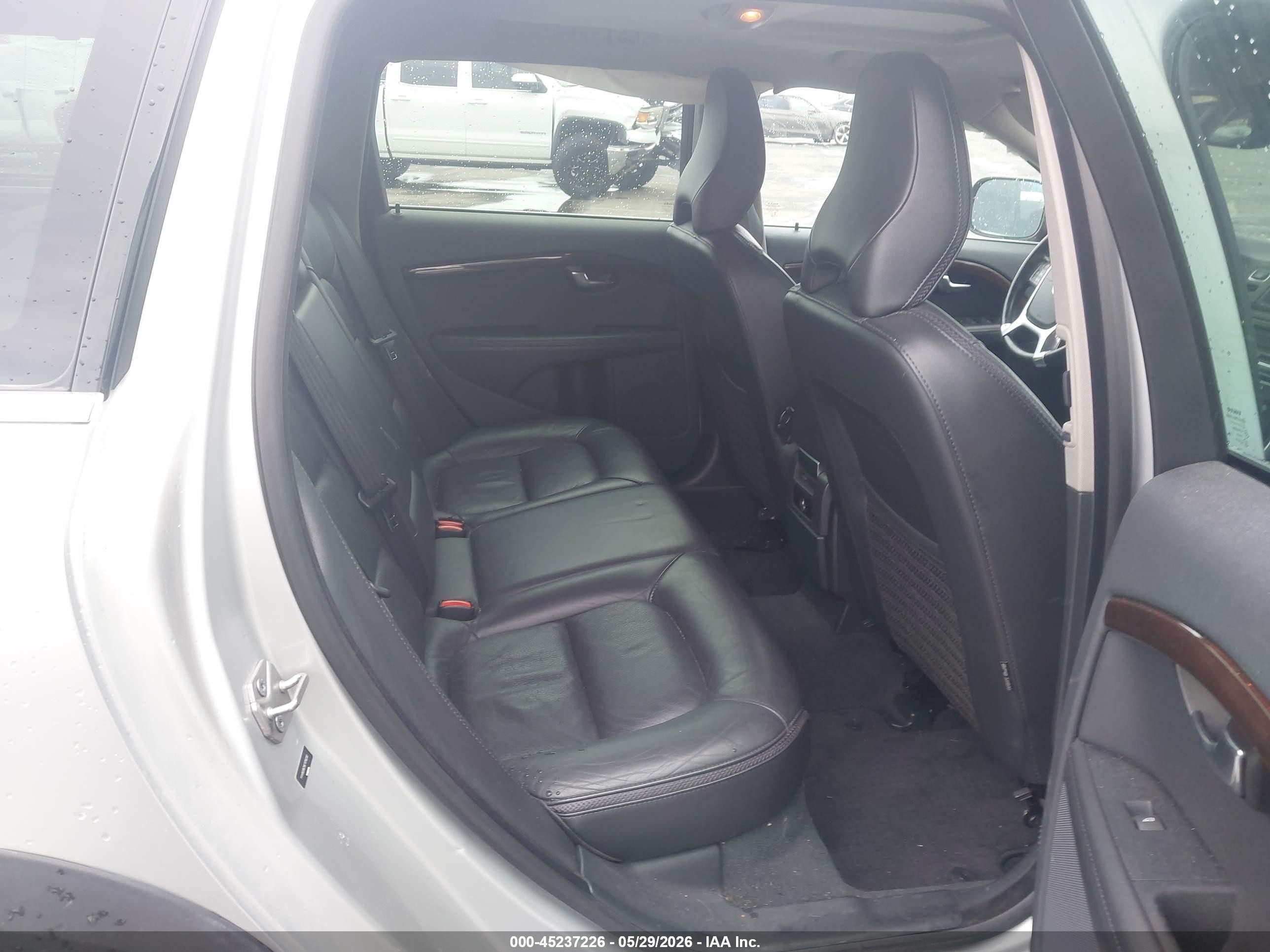 2014 Volvo Xc70 T6/t6 Platinum/t6 Premier Plus Серебряный vin: YV4902BZ9E1178230