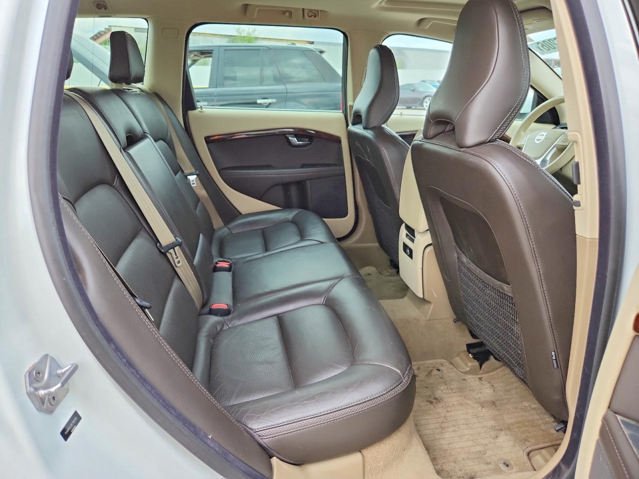 2014 Volvo Xc70 T6 White vin: YV4902BZ9E1185761