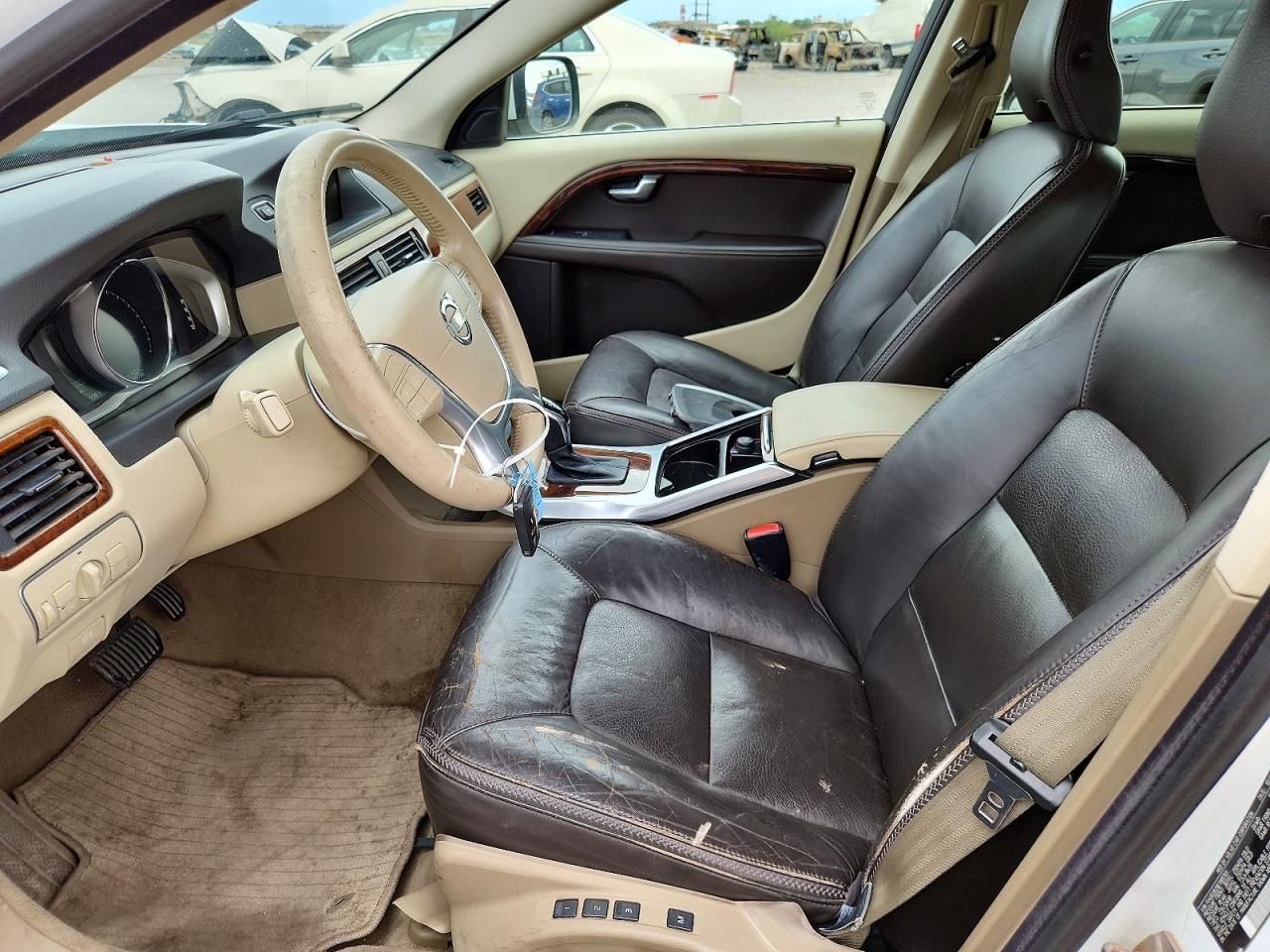 2014 Volvo Xc70 T6 White vin: YV4902BZ9E1185761