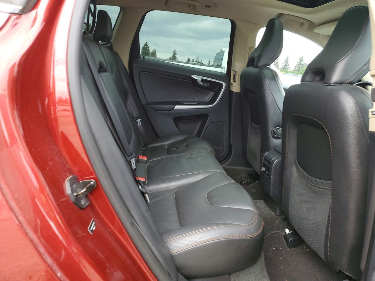 2011 Volvo Xc60 T6 Red vin: YV4902DZ0B2186882