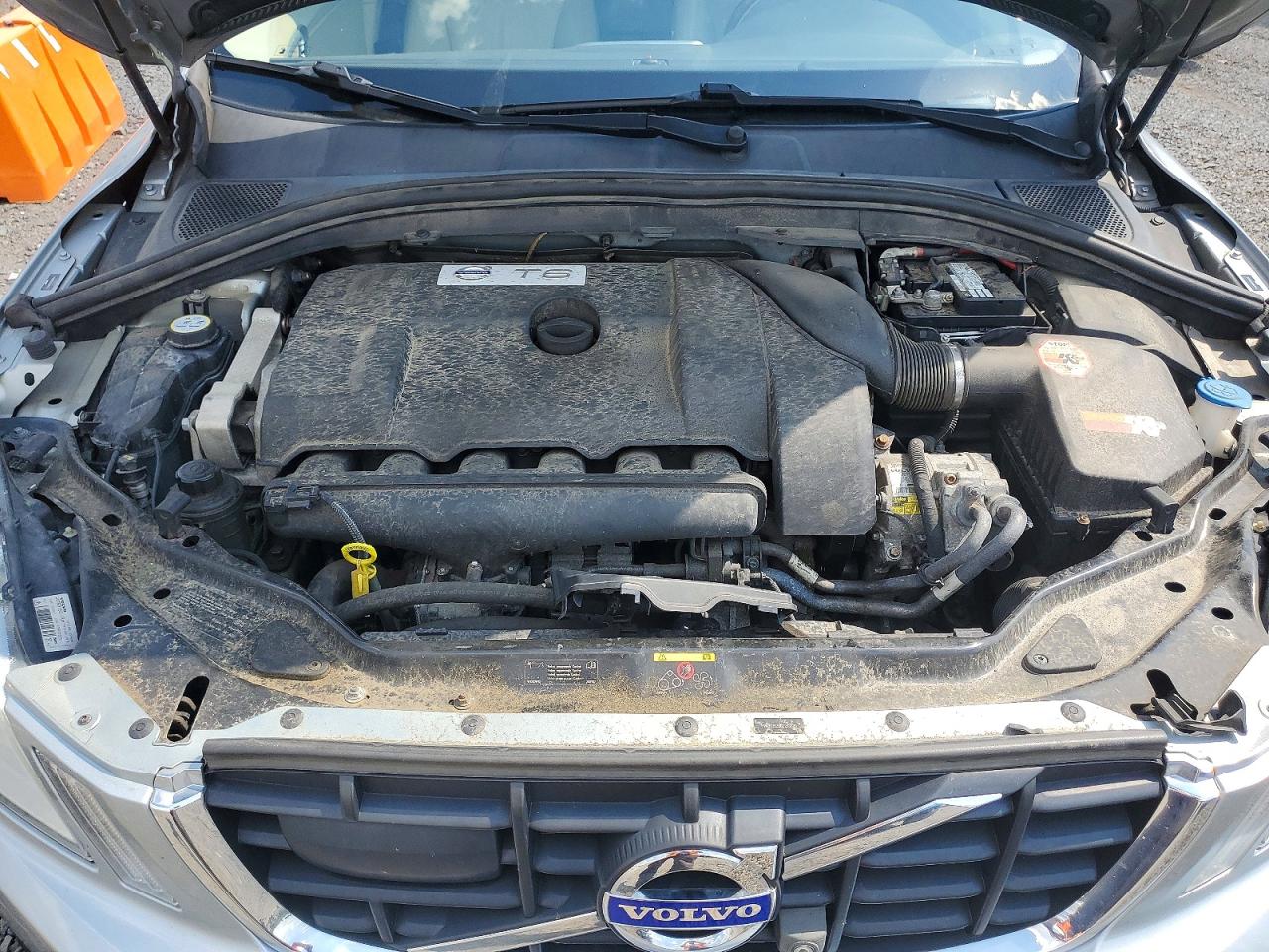 2012 Volvo Xc60 T6 Silver vin: YV4902DZ0C2263039