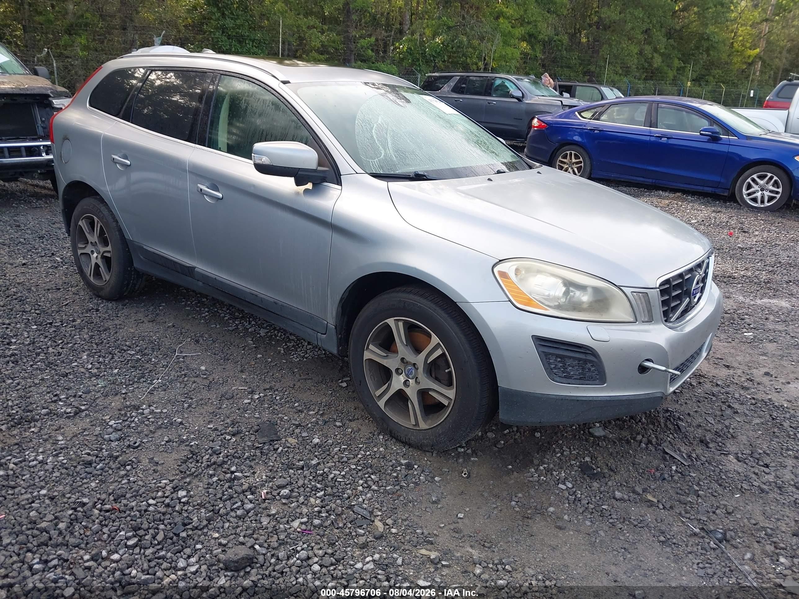 2013 Volvo Xc60 T6/t6 Platinum/t6 Premier Plus/t6 R-design/t6 R-design Platinum/t6 R-design Premier Plus Silver vin: YV4902DZ0D2366835