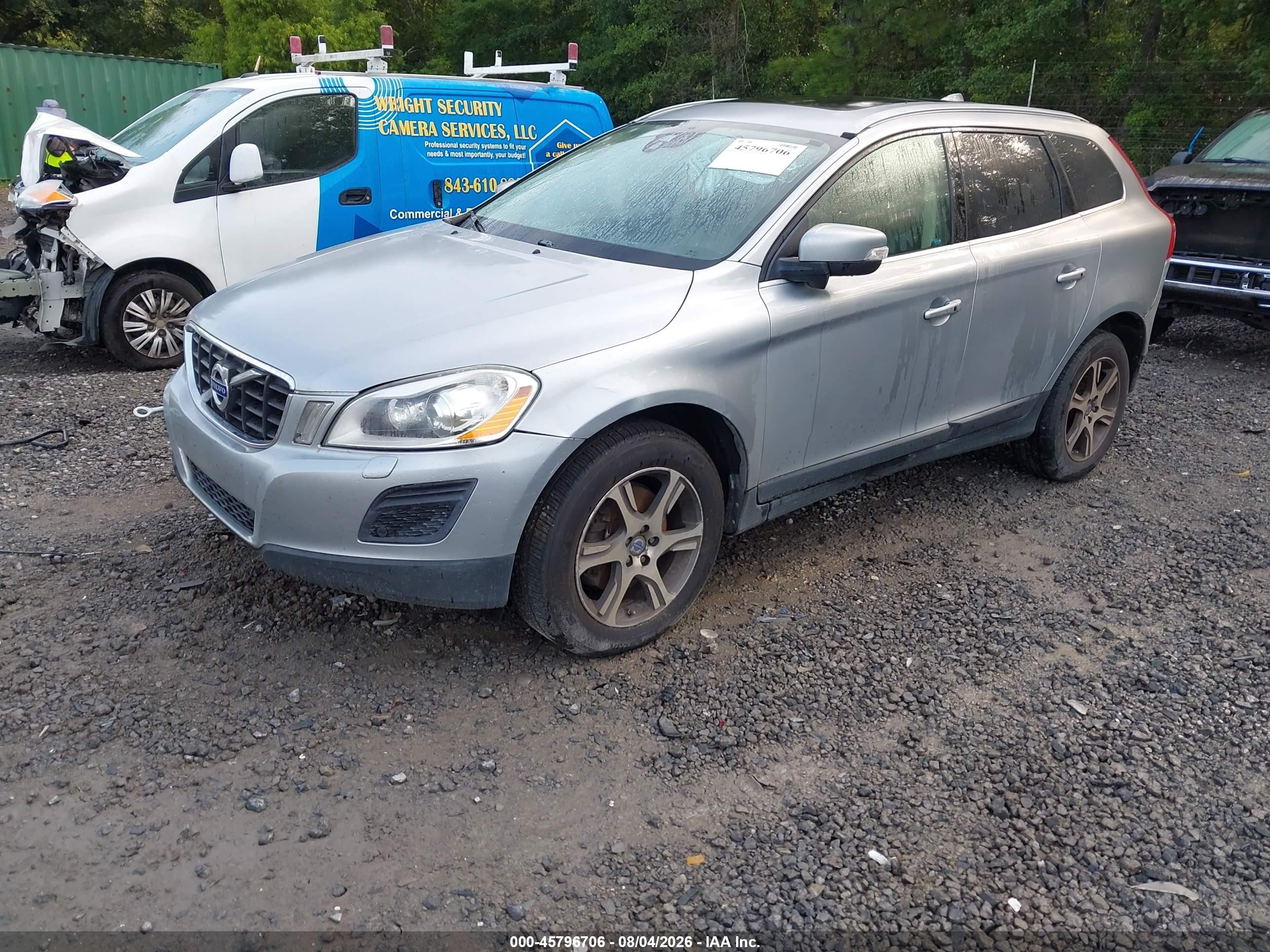 2013 Volvo Xc60 T6/t6 Platinum/t6 Premier Plus/t6 R-design/t6 R-design Platinum/t6 R-design Premier Plus Silver vin: YV4902DZ0D2366835