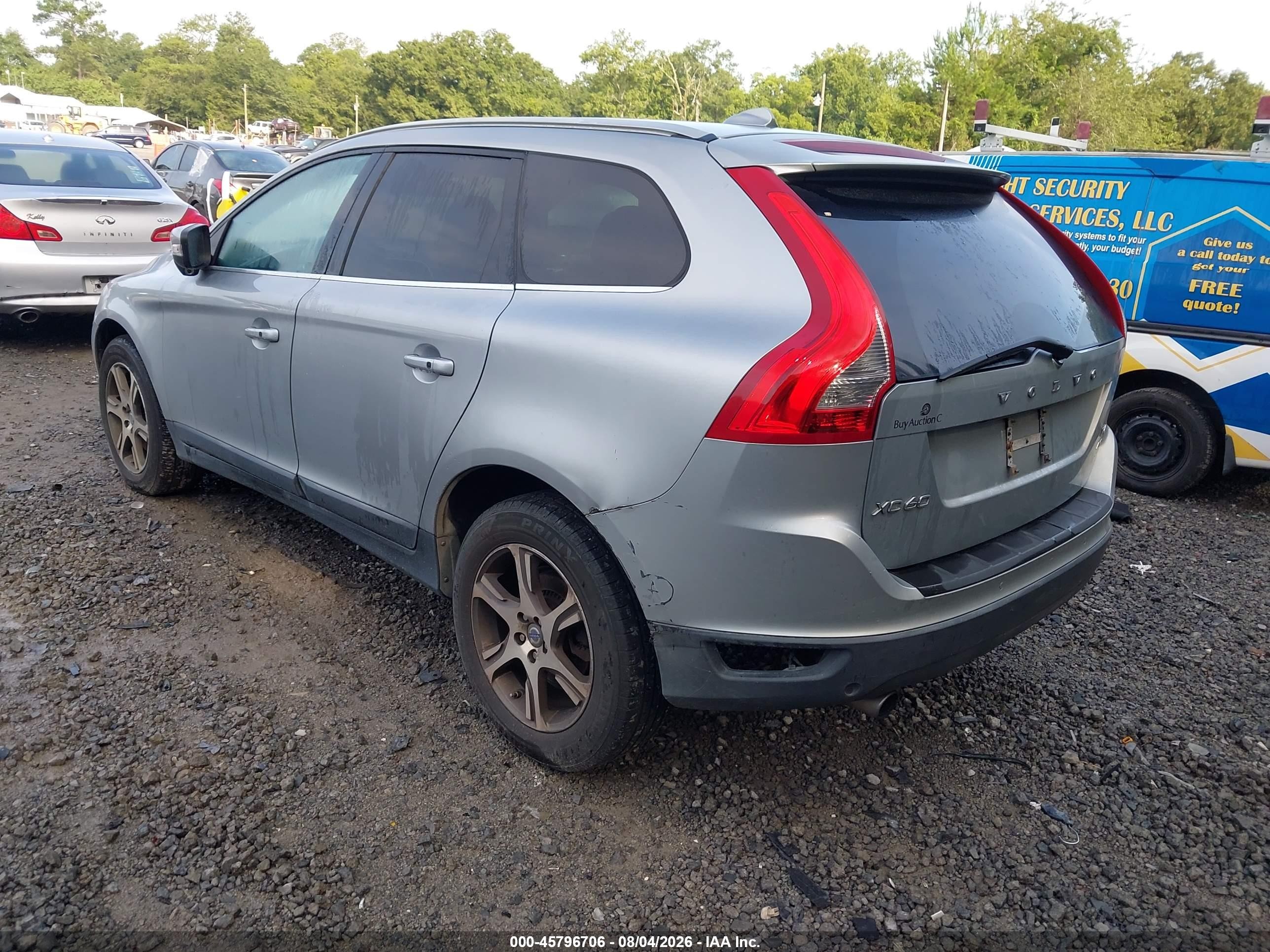 2013 Volvo Xc60 T6/t6 Platinum/t6 Premier Plus/t6 R-design/t6 R-design Platinum/t6 R-design Premier Plus Silver vin: YV4902DZ0D2366835