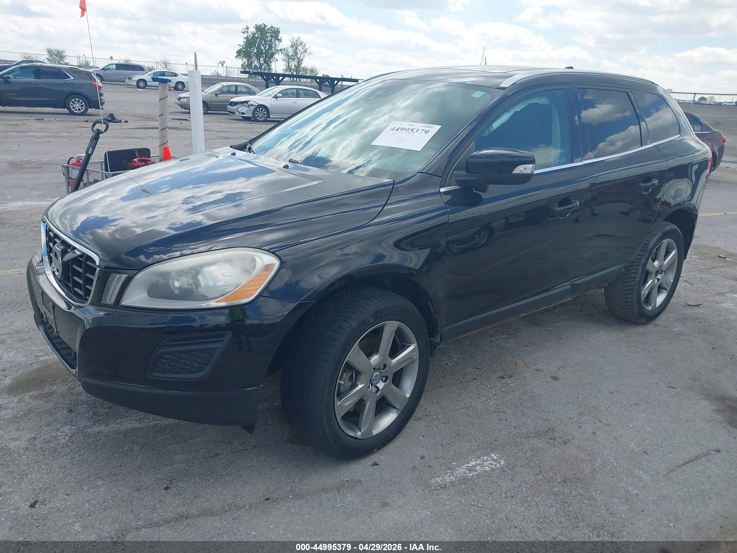 2013 Volvo Xc60 T6/t6 Platinum/t6 Premier Plus/t6 R-design/t6 R-design Platinum/t6 R-design Premier Plus Black vin: YV4902DZ0D2387572