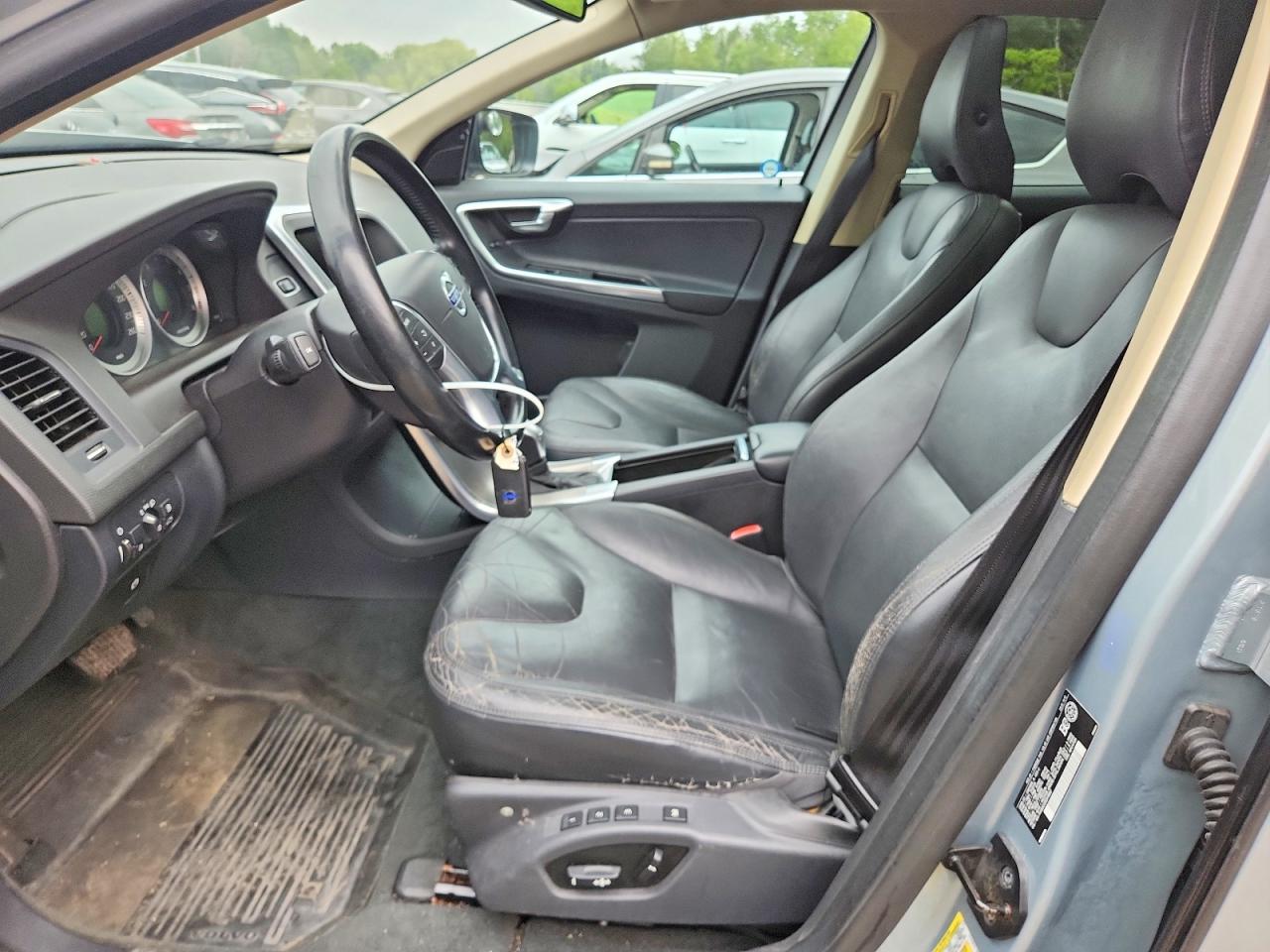 2013 Volvo Xc60 T6 Silver vin: YV4902DZ0D2418867