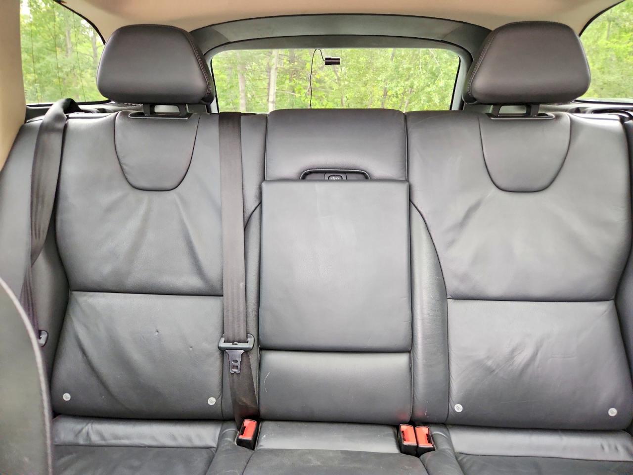 2013 Volvo Xc60 T6 Silver vin: YV4902DZ0D2418867