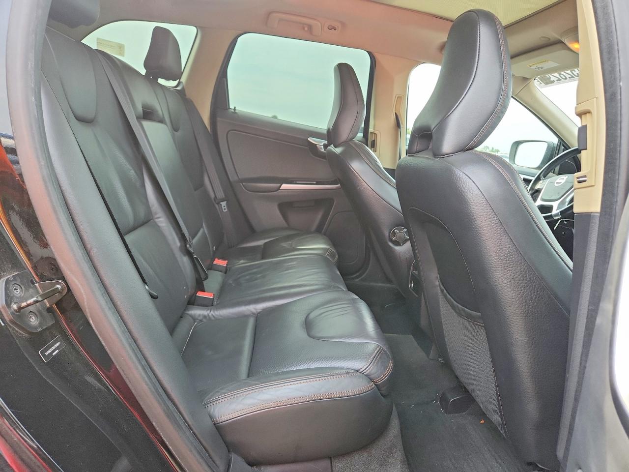 2011 Volvo Xc60 T6 Черный vin: YV4902DZ1B2189693