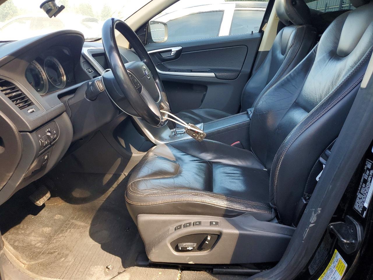 2011 Volvo Xc60 T6 Black vin: YV4902DZ1B2198216