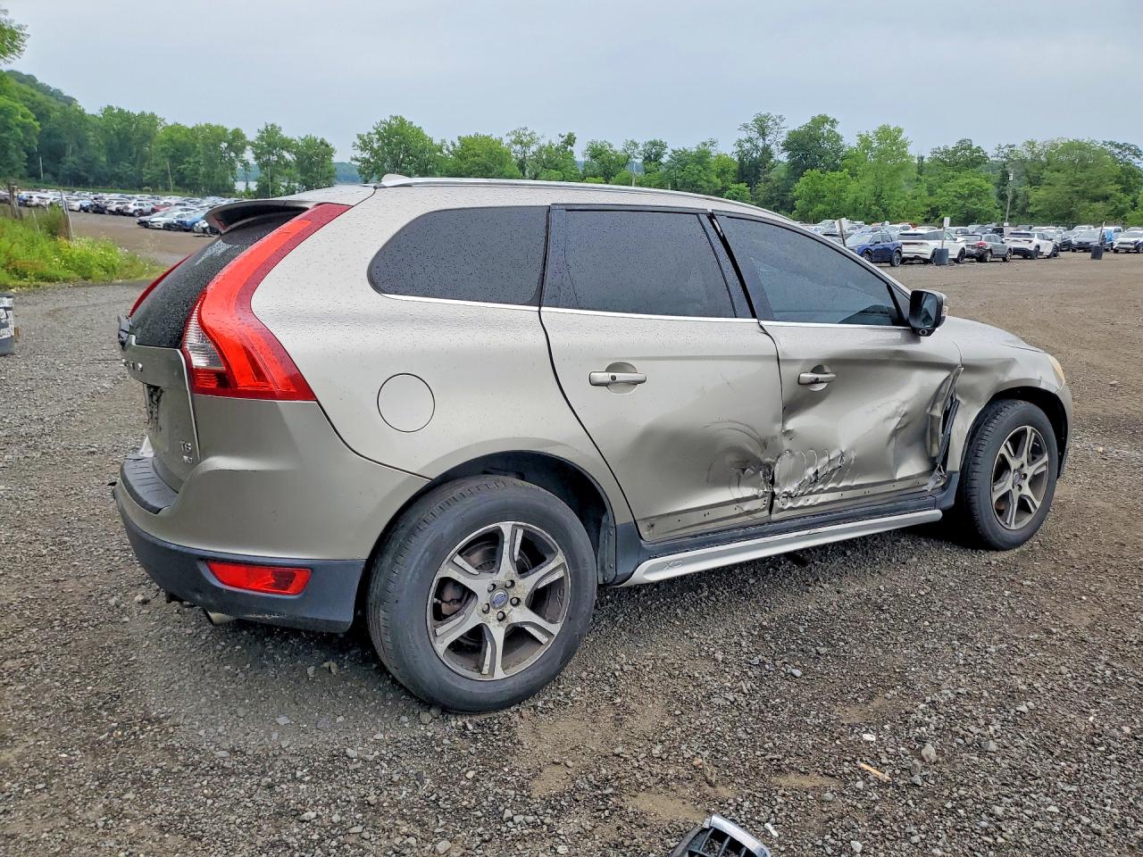 2012 Volvo Xc60 T6 Gray vin: YV4902DZ1C2268900