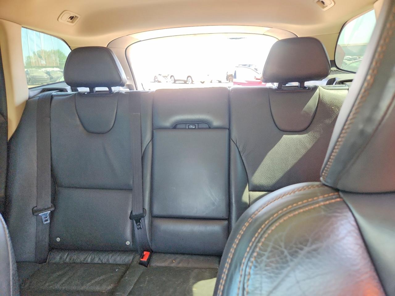 2012 Volvo Xc60 T6 White vin: YV4902DZ1C2341280