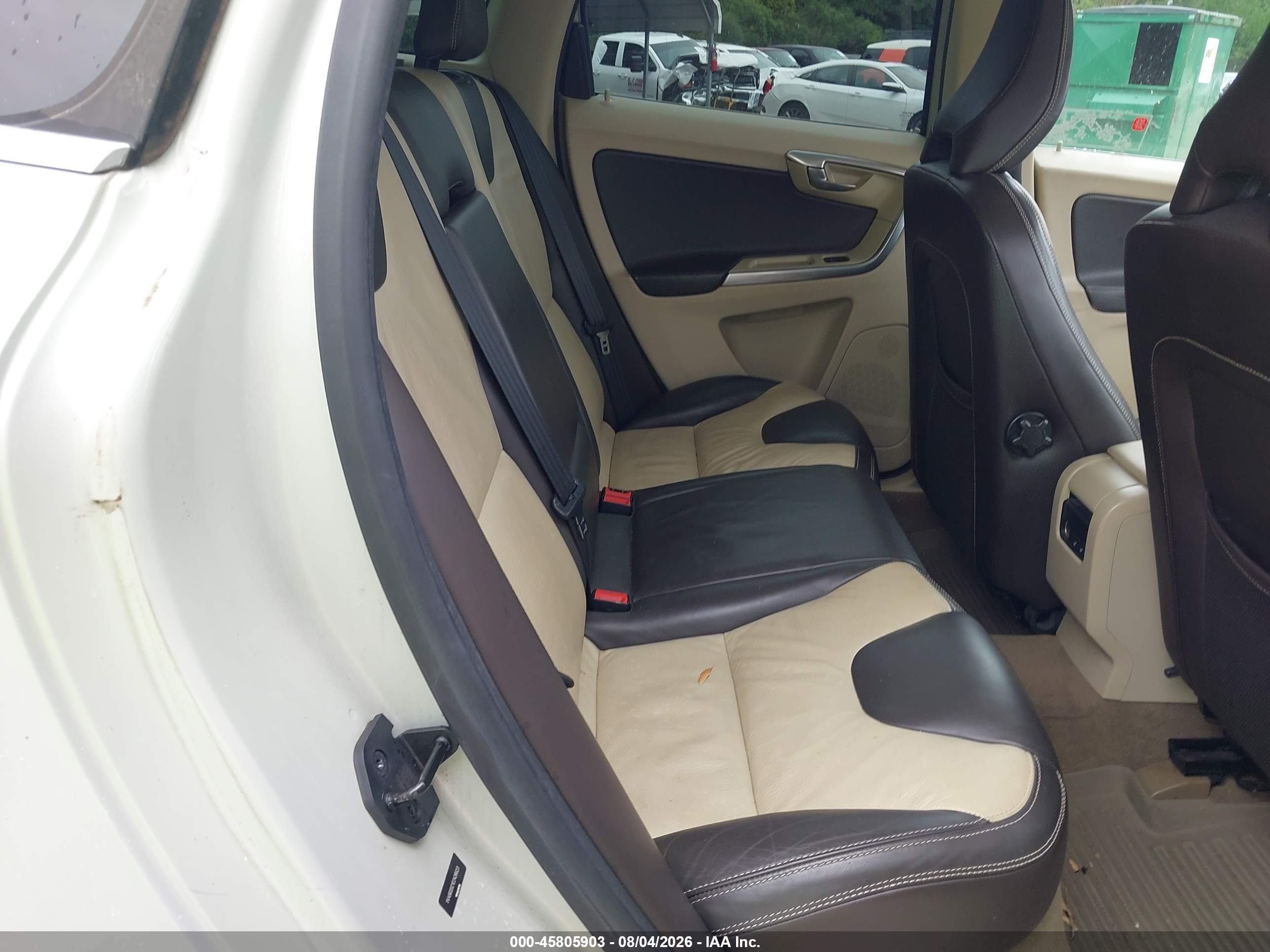 2013 Volvo Xc60 T6/t6 Platinum/t6 Premier Plus/t6 R-design/t6 R-design Platinum/t6 R-design Premier Plus Gray vin: YV4902DZ1D2426623
