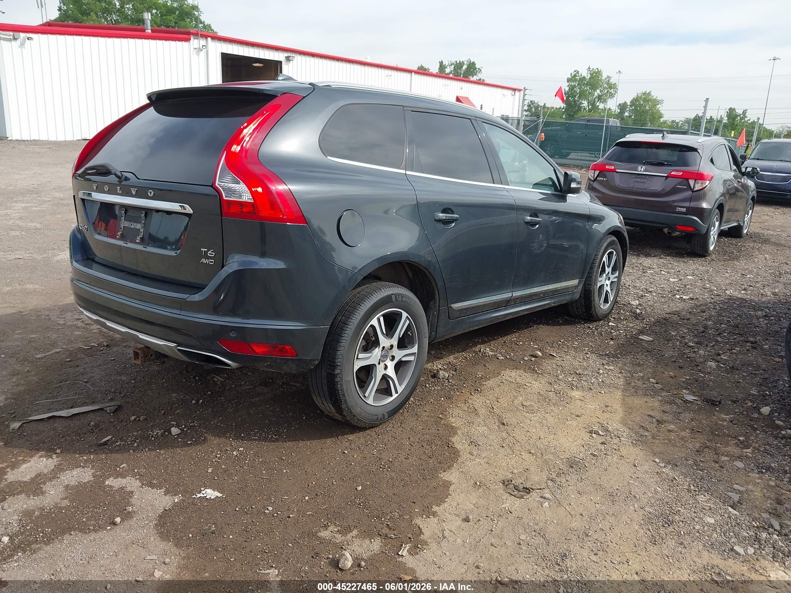 2014 Volvo Xc60 T6 R-design Platinum Black vin: YV4902DZ1E2535343