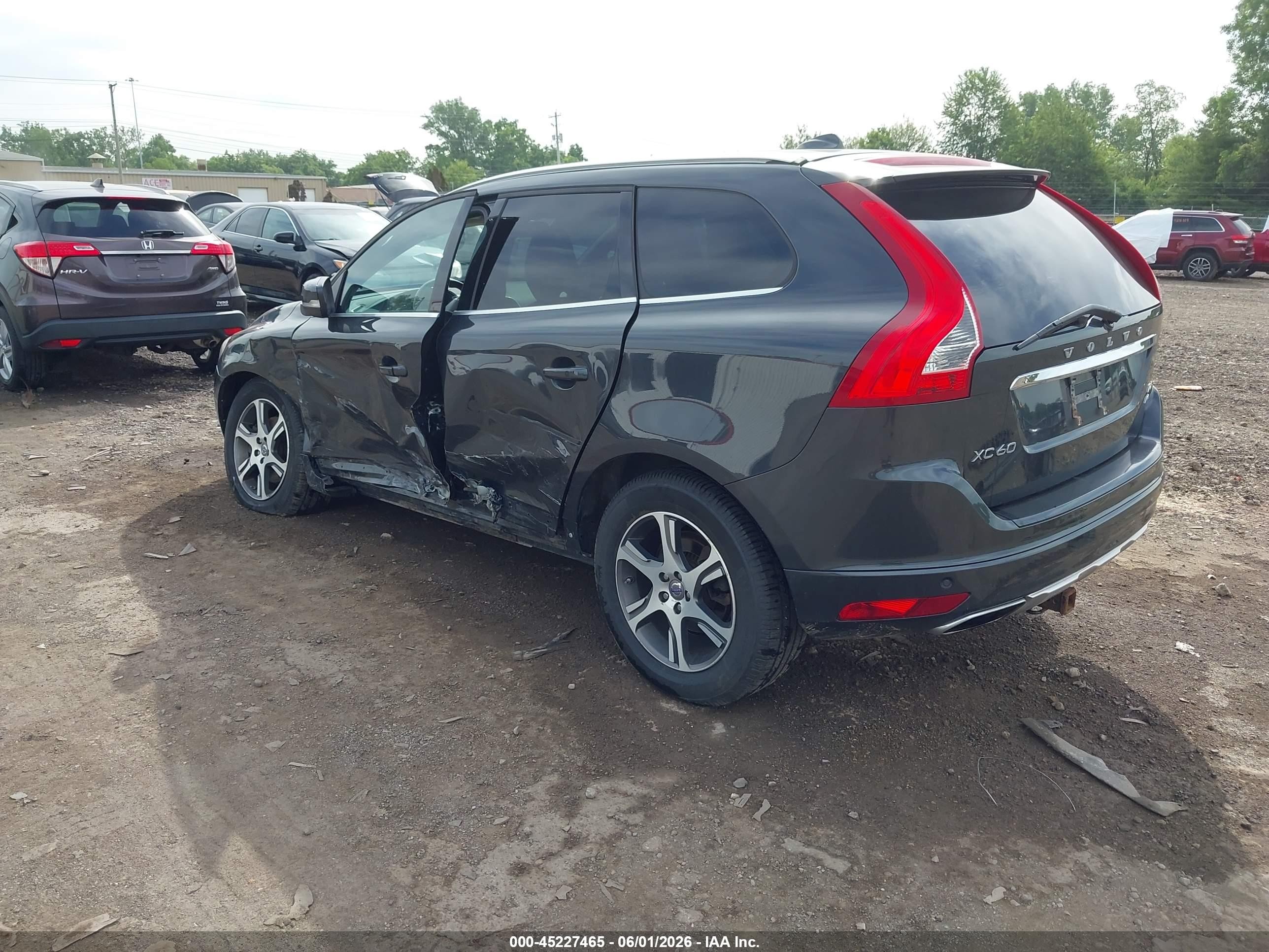 2014 Volvo Xc60 T6 R-design Platinum Black vin: YV4902DZ1E2535343
