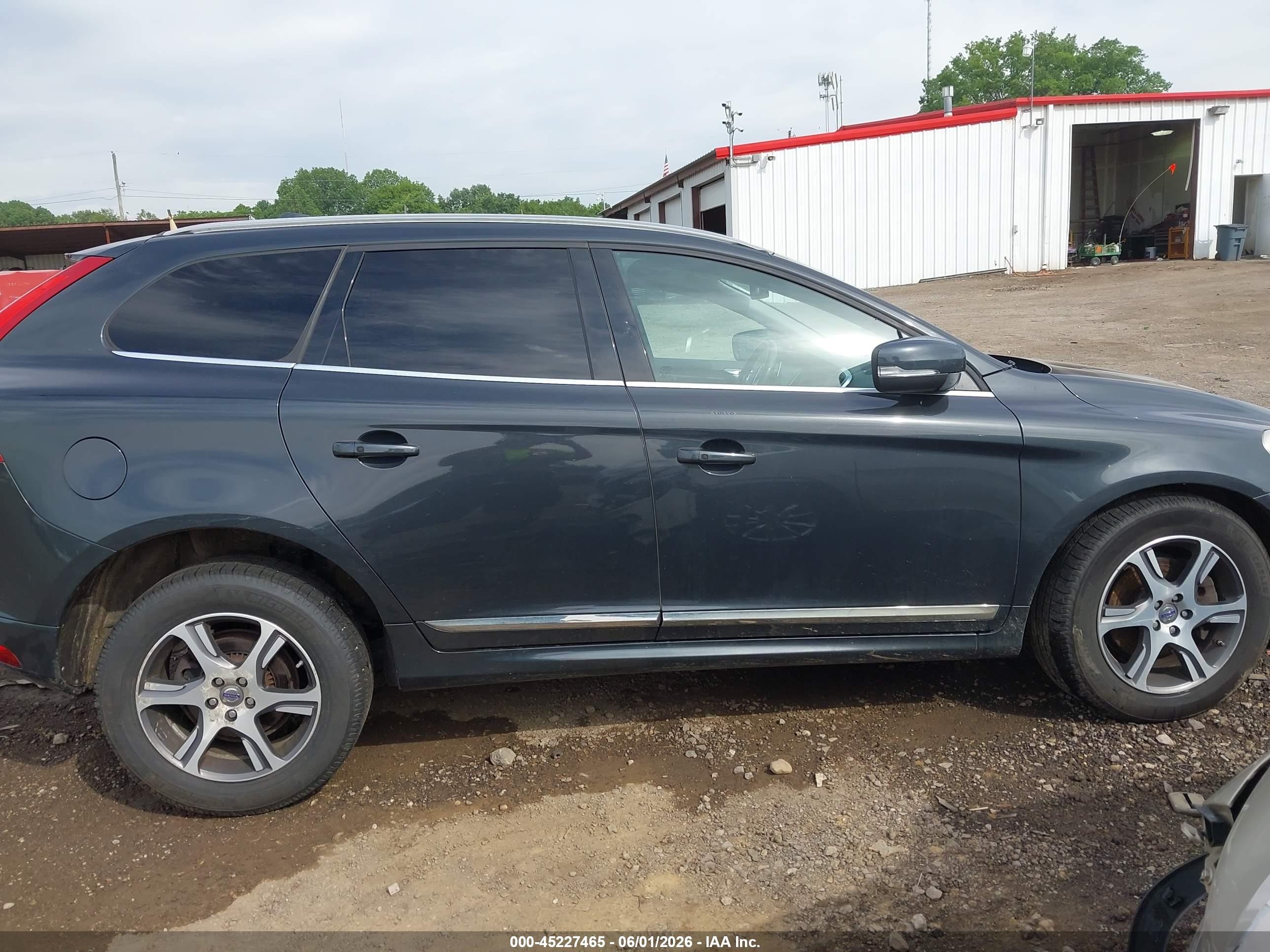 2014 Volvo Xc60 T6 R-design Platinum Black vin: YV4902DZ1E2535343