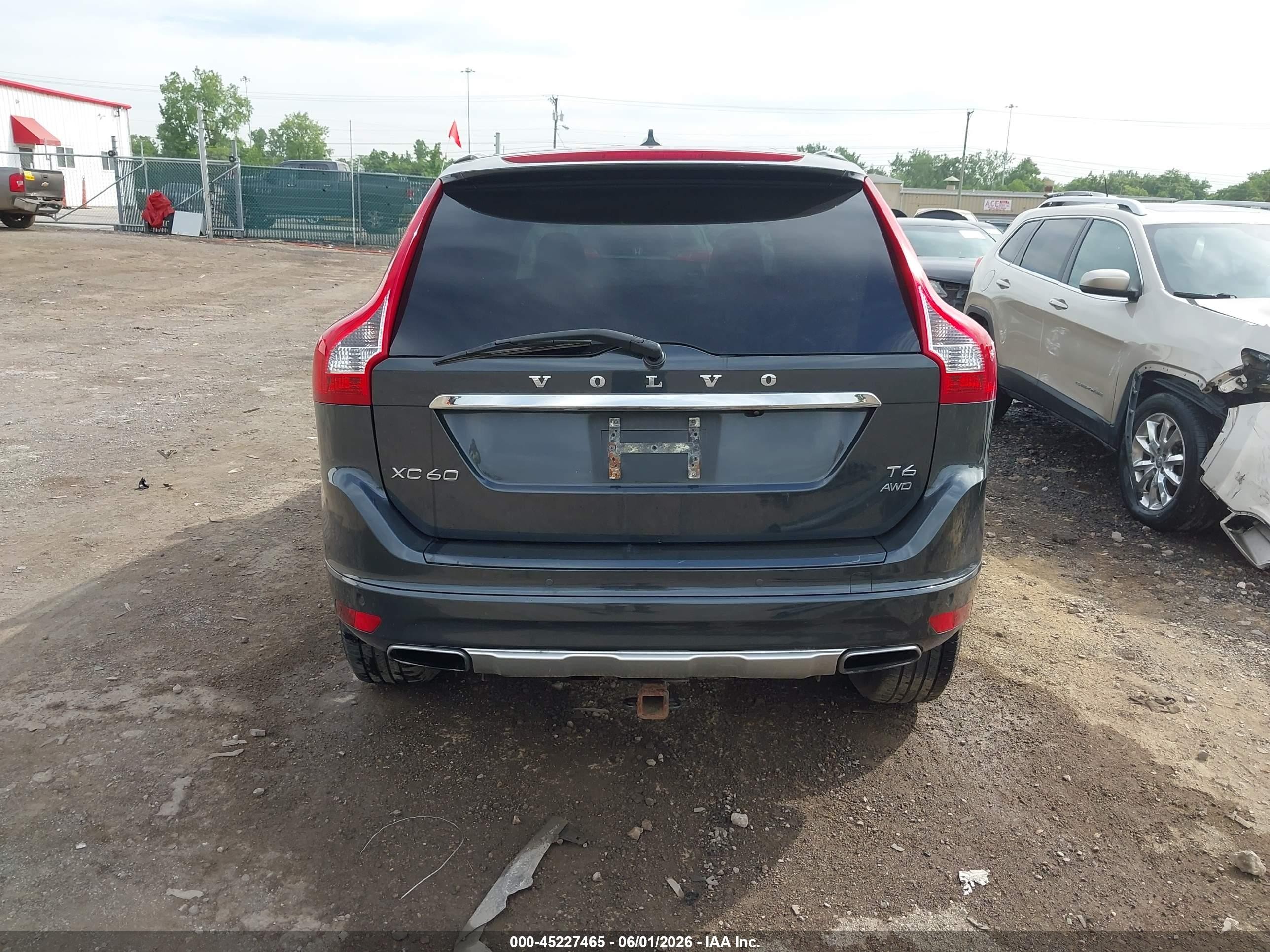 2014 Volvo Xc60 T6 R-design Platinum Black vin: YV4902DZ1E2535343