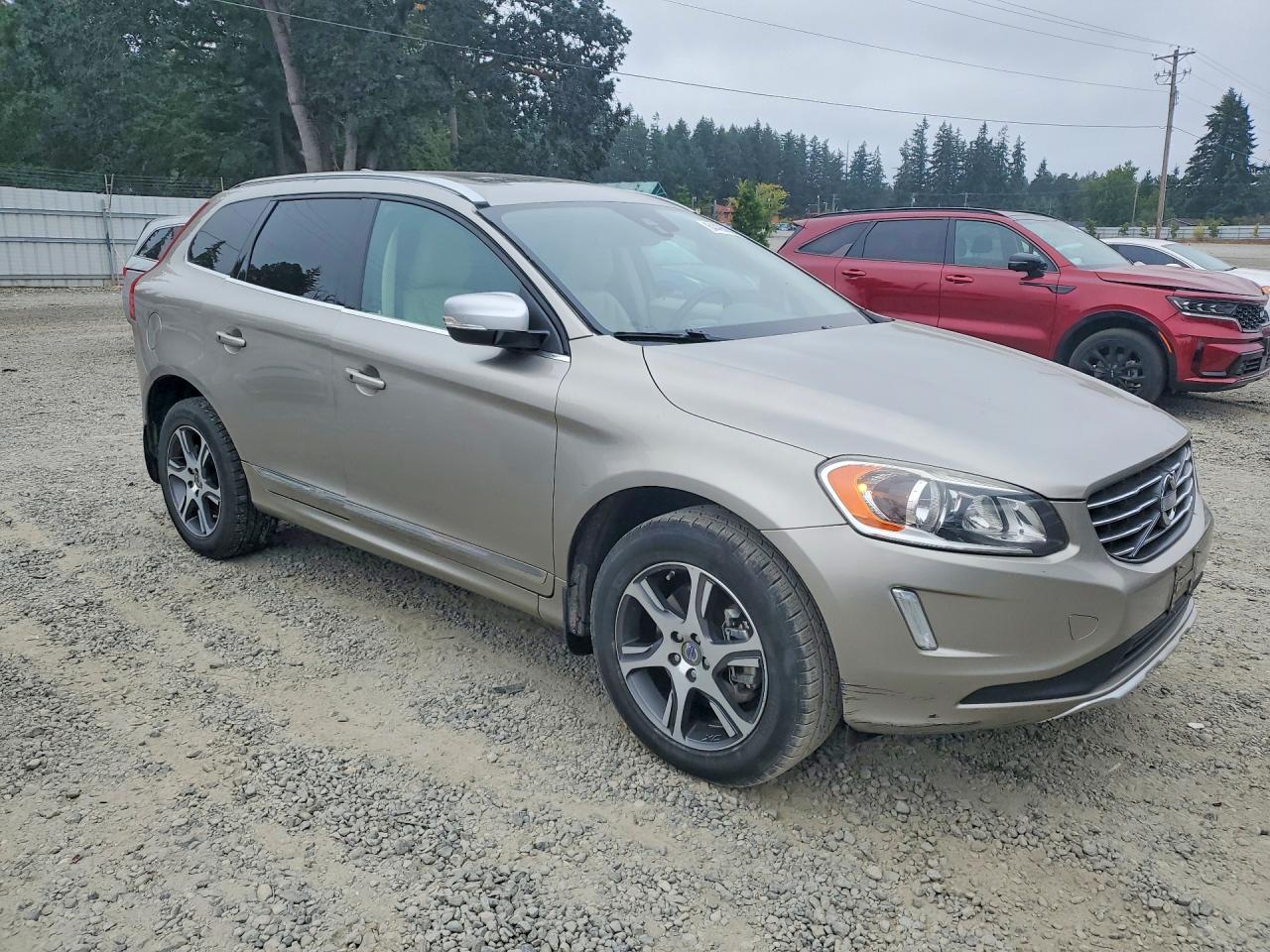 2014 Volvo Xc60 T6 Gold vin: YV4902DZ1E2556533