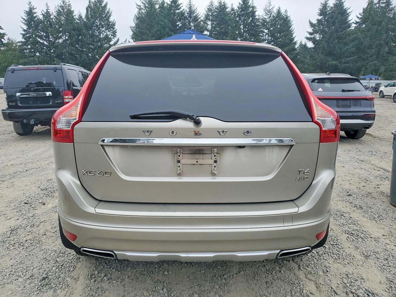 2014 Volvo Xc60 T6 Gold vin: YV4902DZ1E2556533
