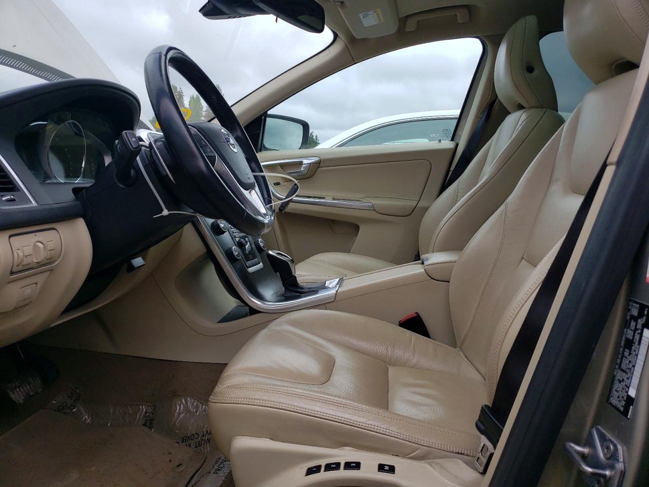 2014 Volvo Xc60 T6 Gold vin: YV4902DZ1E2556533