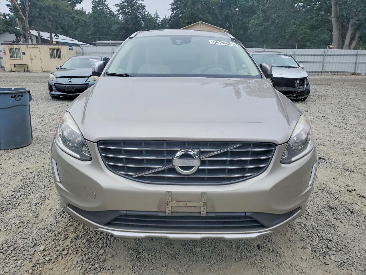 2014 Volvo Xc60 T6 Gold vin: YV4902DZ1E2556533