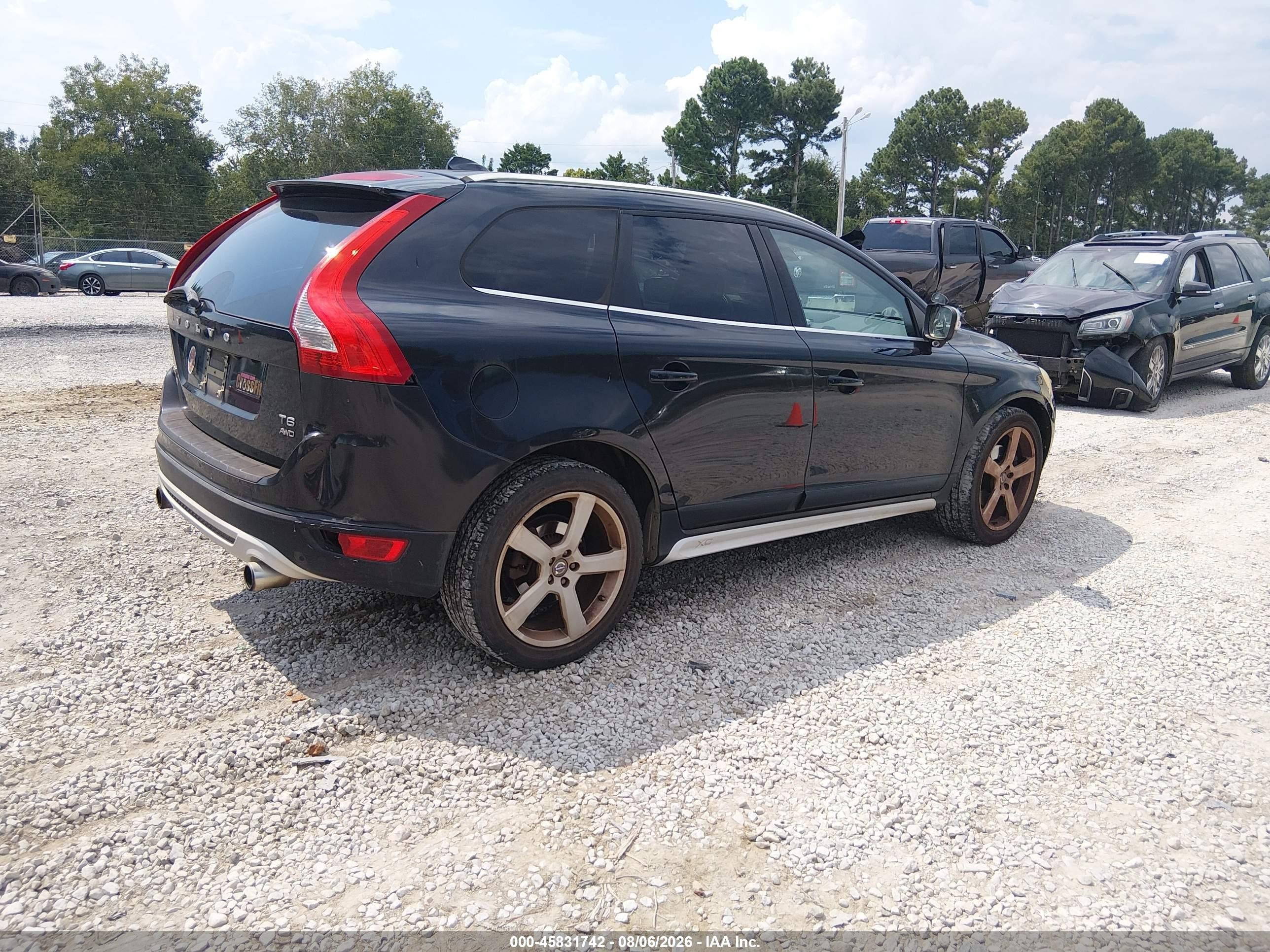 2011 Volvo Xc60 T6/t6 R-design Черный vin: YV4902DZ2B2223592