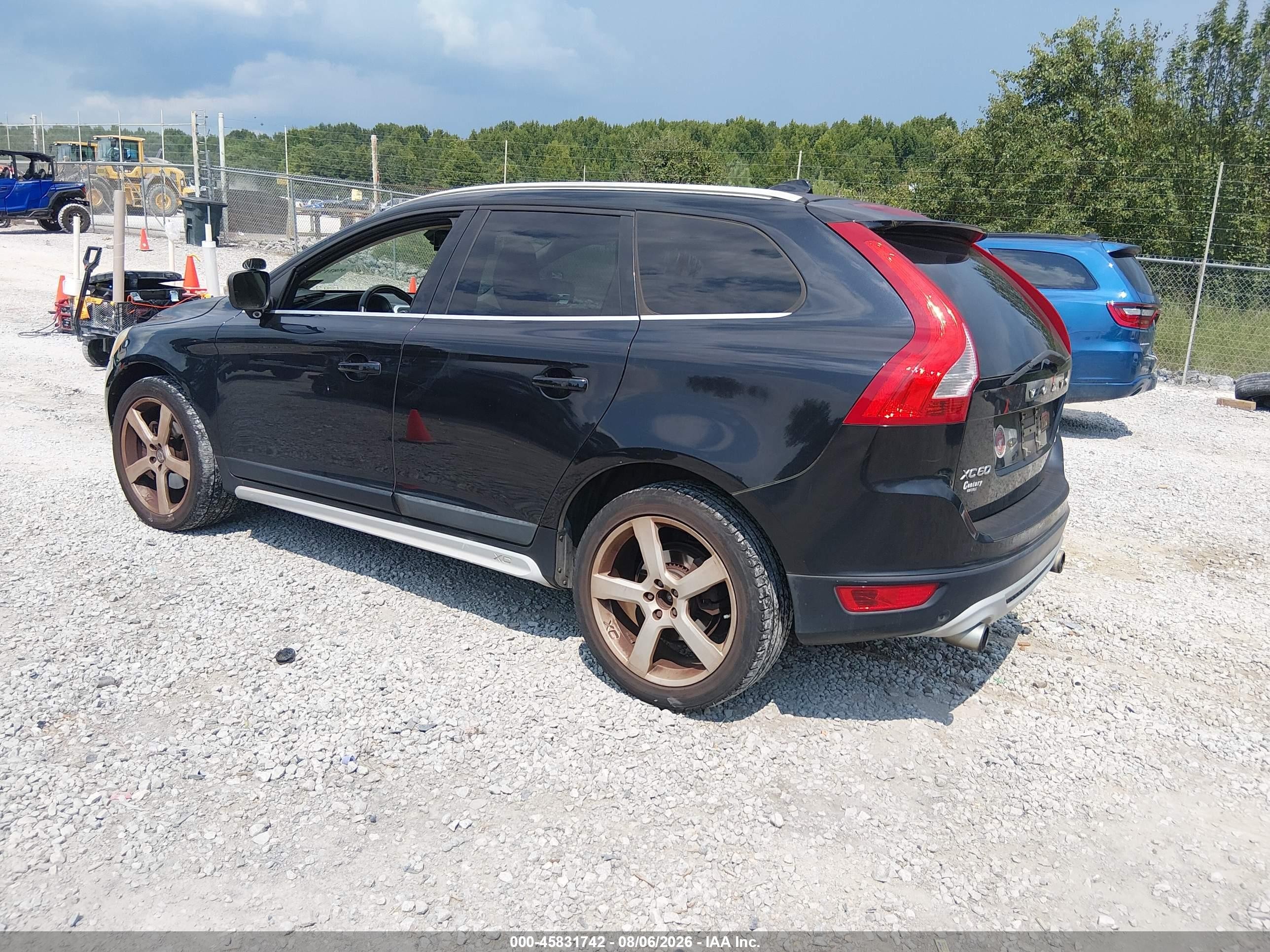 2011 Volvo Xc60 T6/t6 R-design Черный vin: YV4902DZ2B2223592