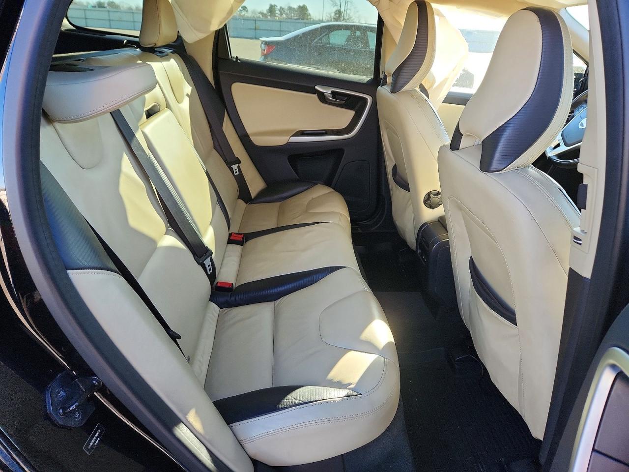2012 Volvo Xc60 T6 Black vin: YV4902DZ2C2254522