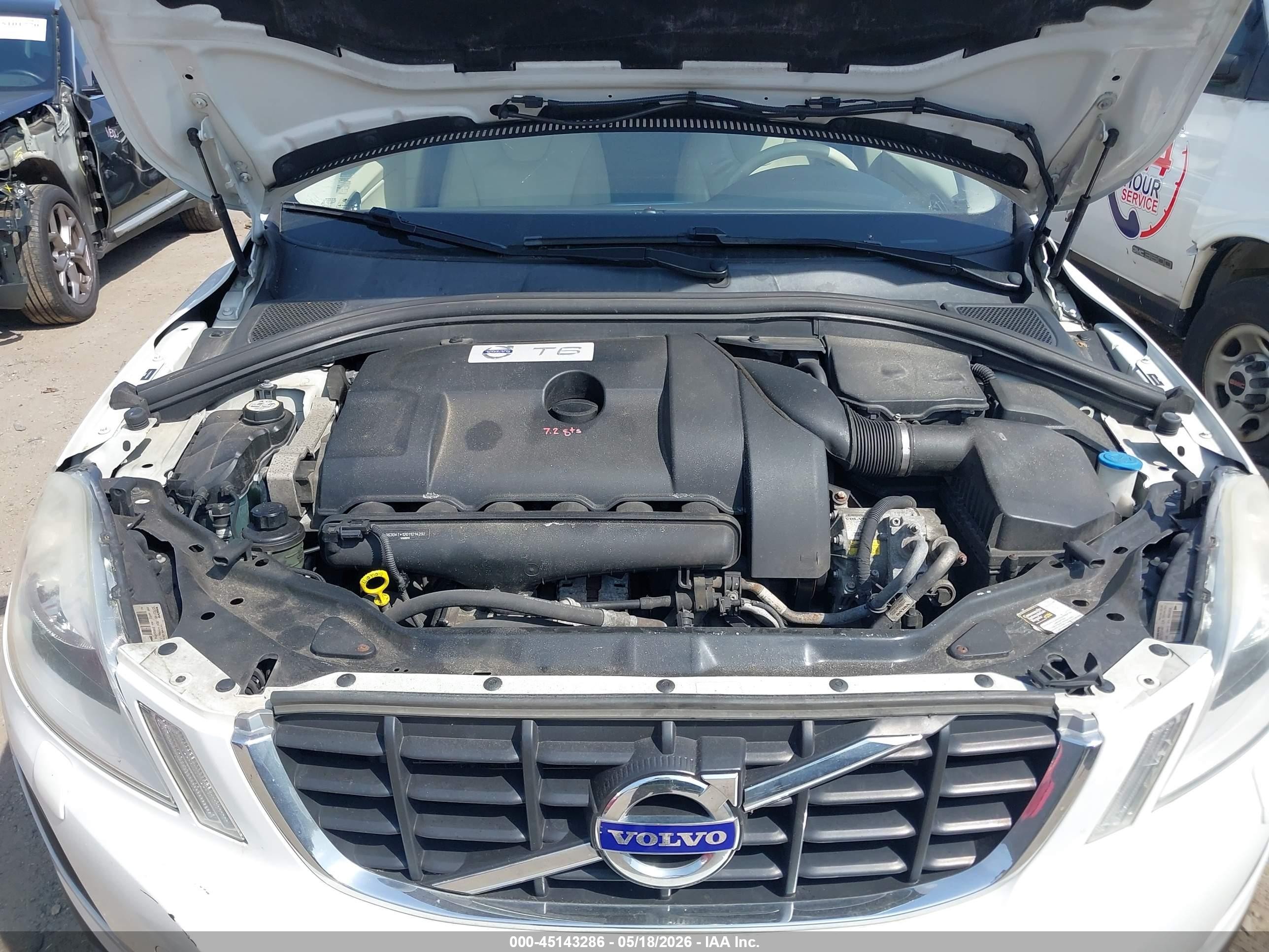 2012 Volvo Xc60 T6/t6 Platinum/t6 Premier Plus/t6 R-design/t6 R-design Platinum/t6 R-design Premier Plus White vin: YV4902DZ2C2308546