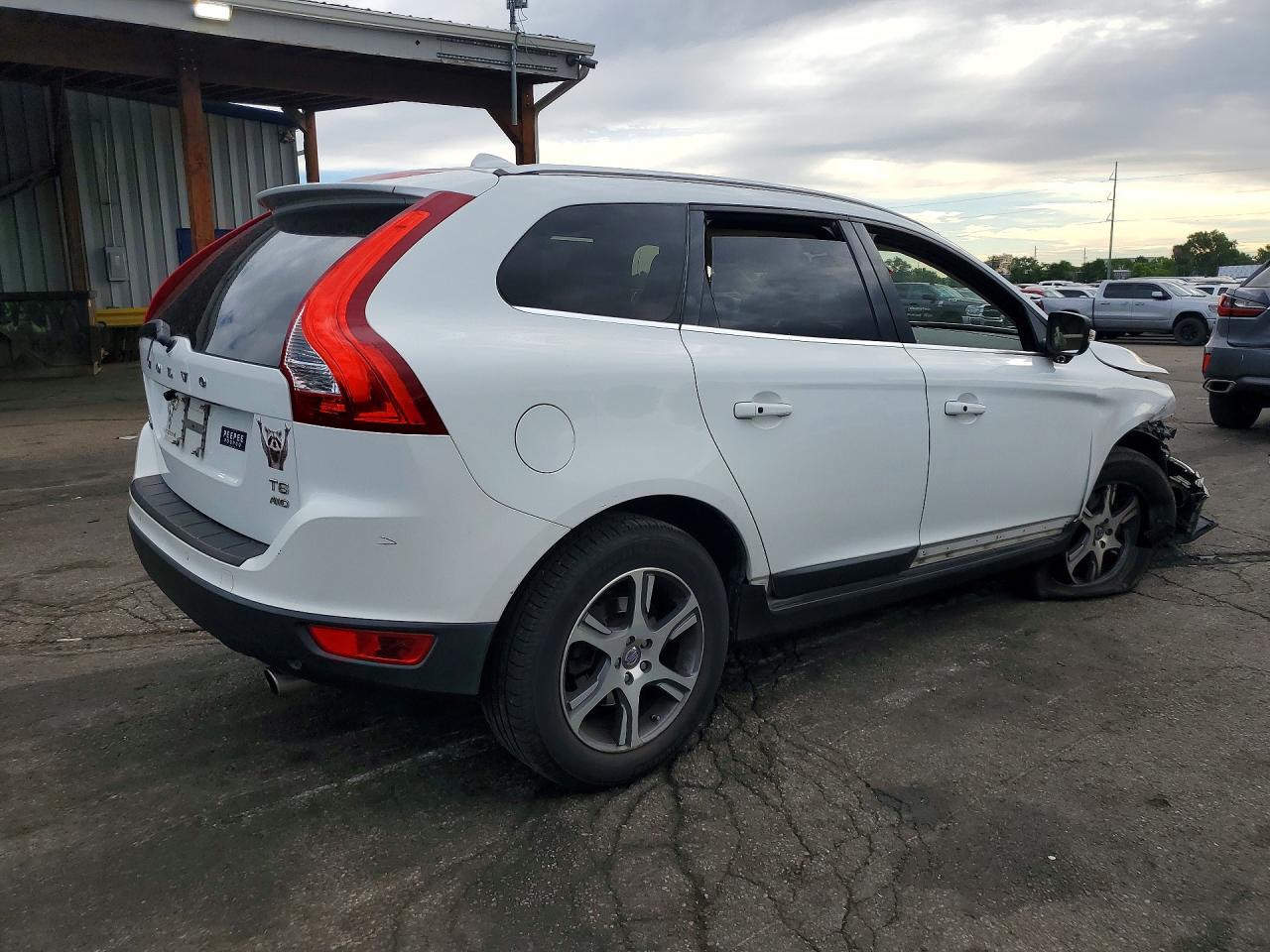 2012 Volvo Xc60 T6 White vin: YV4902DZ2C2331261