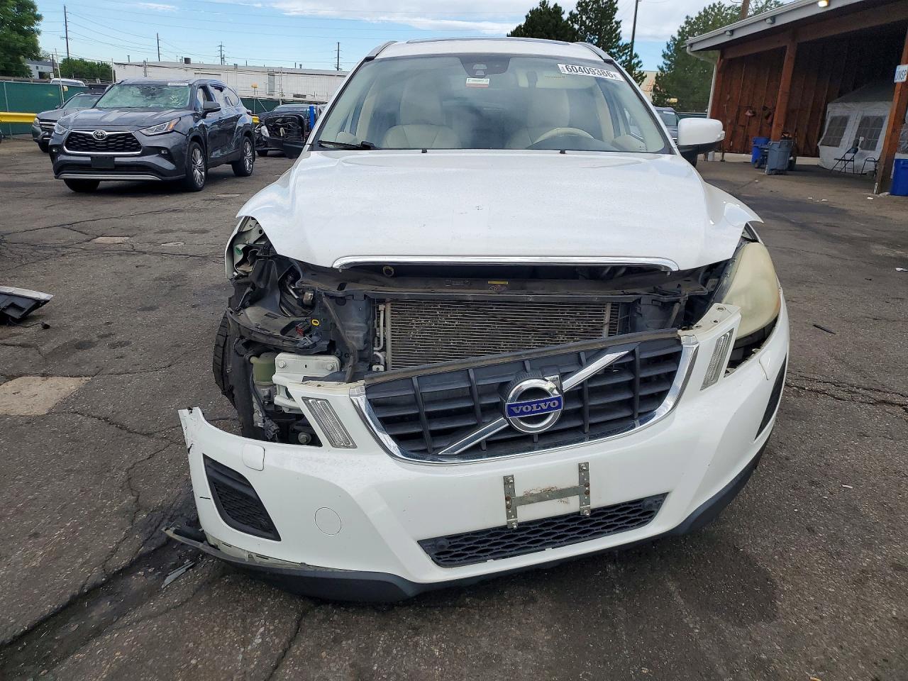 2012 Volvo Xc60 T6 White vin: YV4902DZ2C2331261
