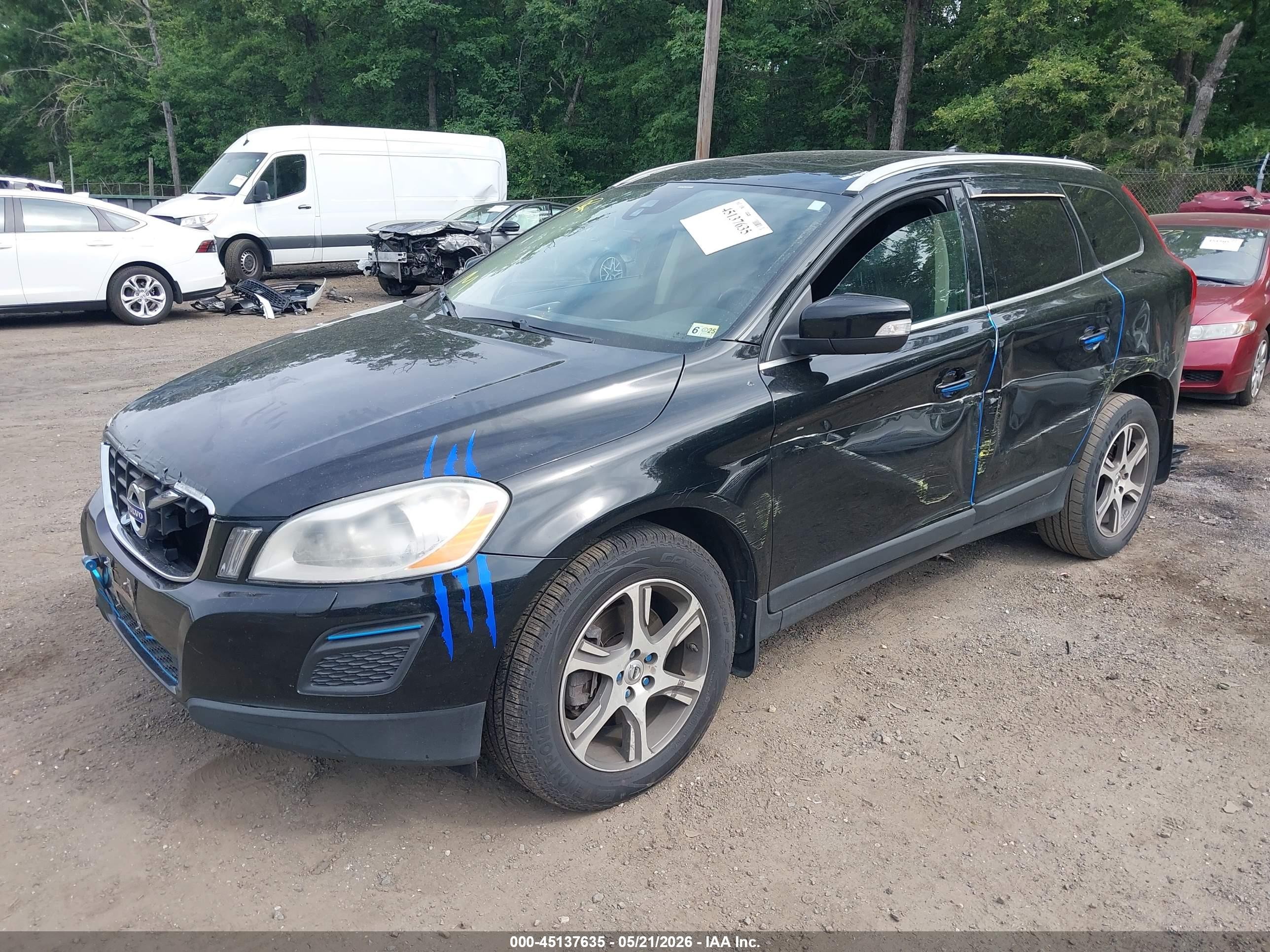 2013 Volvo Xc60 T6/t6 Platinum/t6 Premier Plus/t6 R-design/t6 R-design Platinum/t6 R-design Premier Plus Black vin: YV4902DZ2D2398718