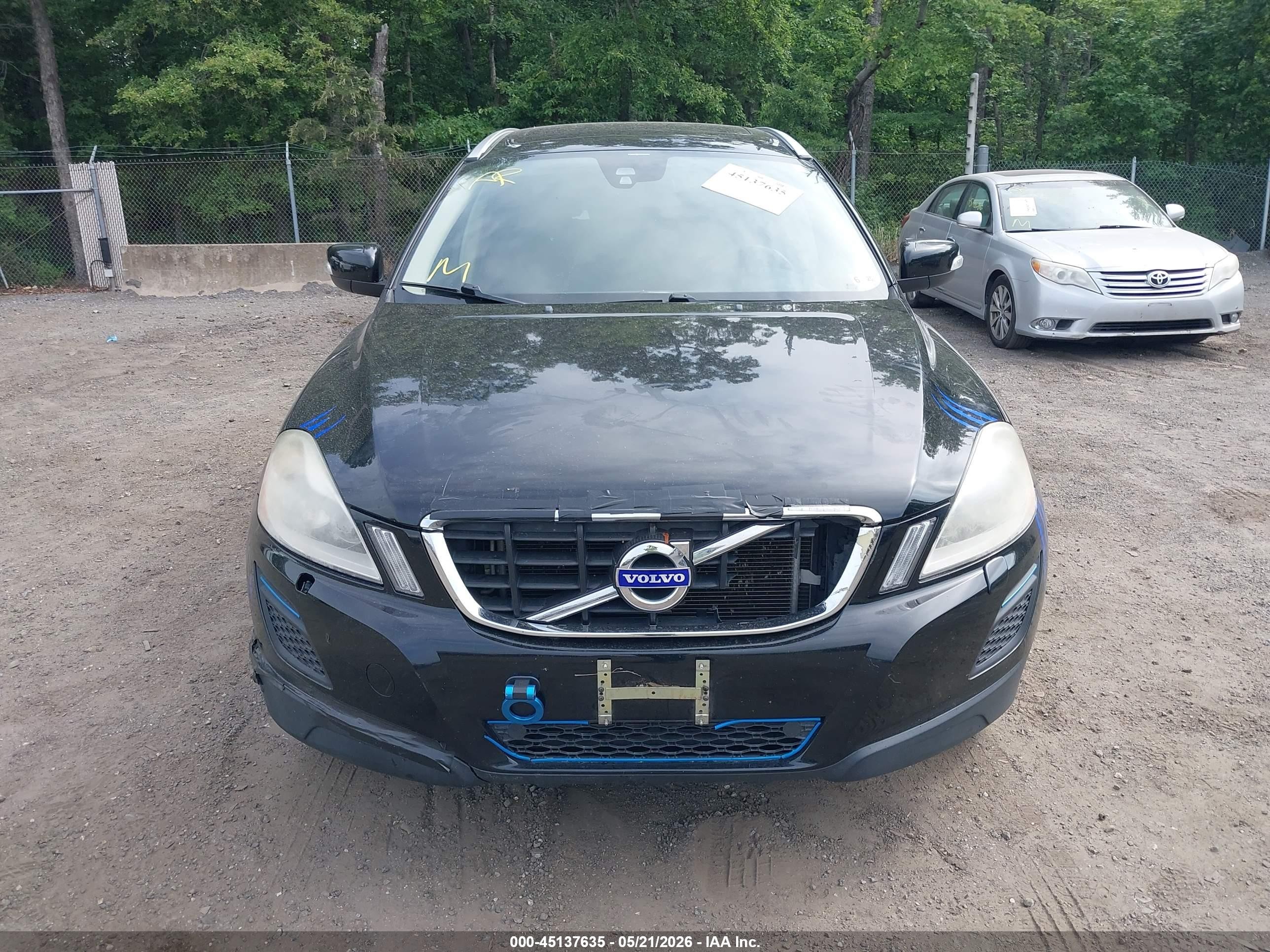 2013 Volvo Xc60 T6/t6 Platinum/t6 Premier Plus/t6 R-design/t6 R-design Platinum/t6 R-design Premier Plus Black vin: YV4902DZ2D2398718