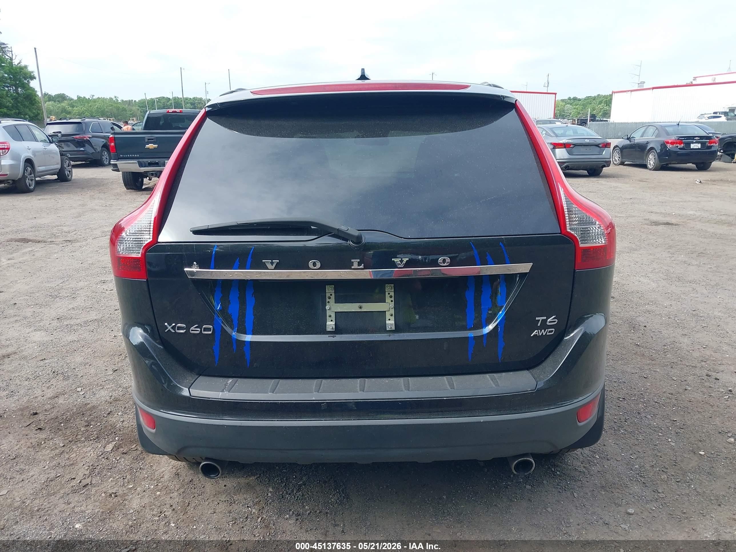 2013 Volvo Xc60 T6/t6 Platinum/t6 Premier Plus/t6 R-design/t6 R-design Platinum/t6 R-design Premier Plus Black vin: YV4902DZ2D2398718
