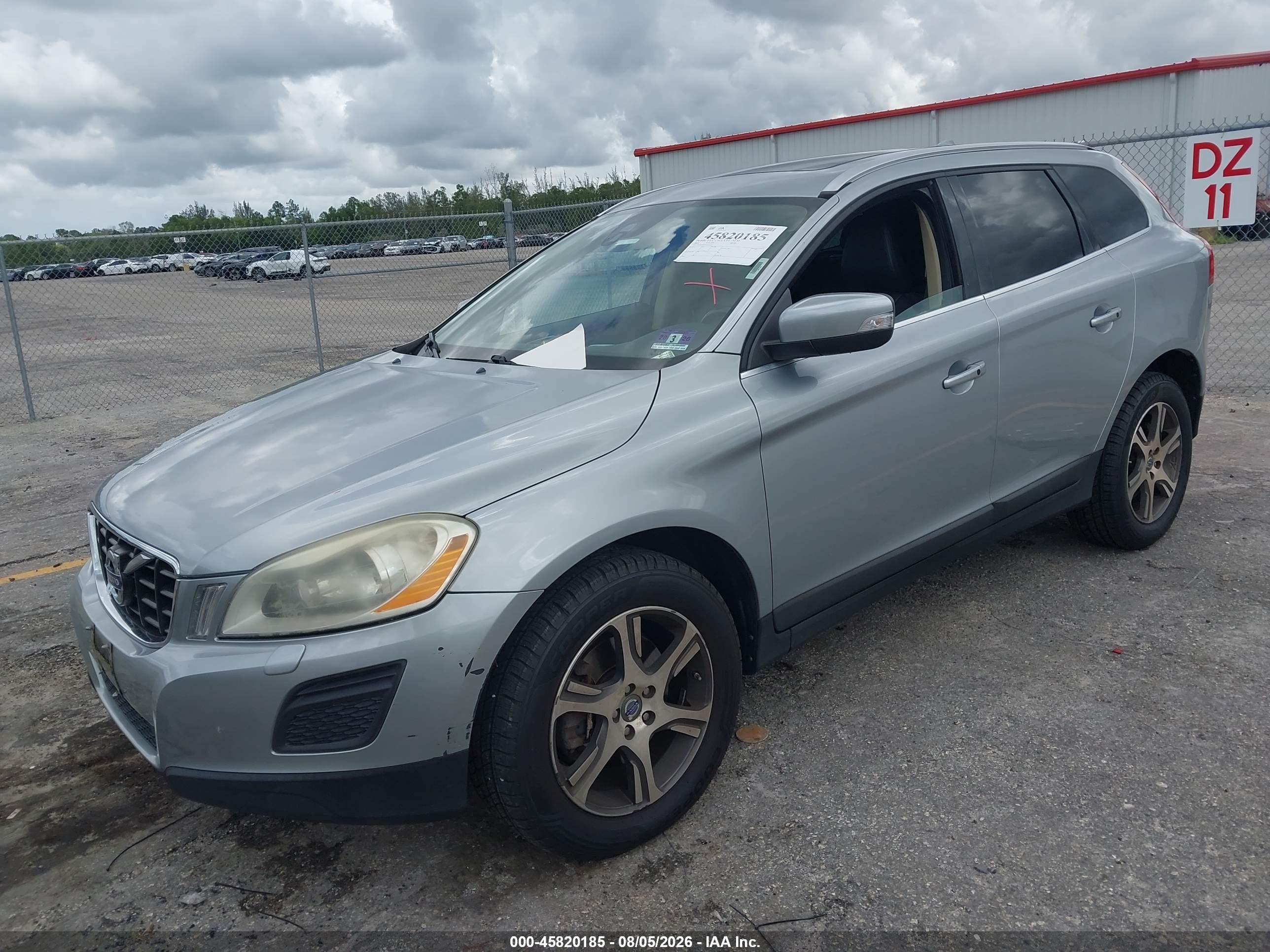 2013 Volvo Xc60 T6 Silver vin: YV4902DZ2D2440224