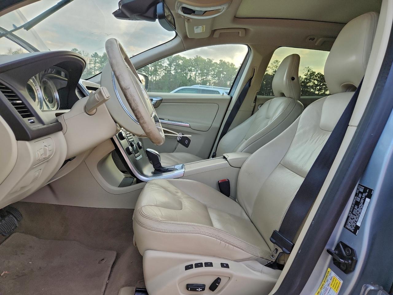 2013 Volvo Xc60 T6 Silver vin: YV4902DZ2D2448369