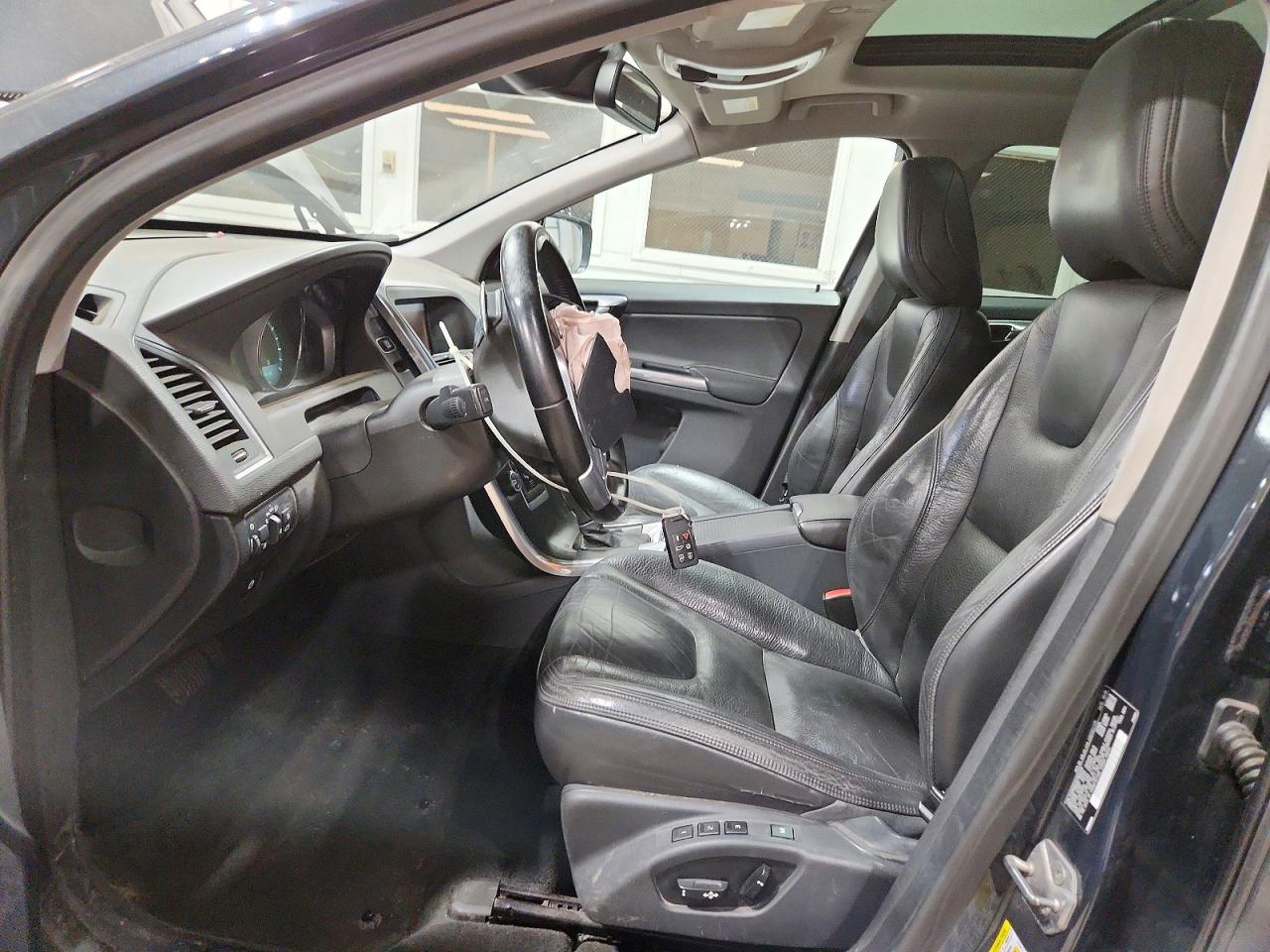 2014 Volvo Xc60 T6 Charcoal vin: YV4902DZ2E2502724