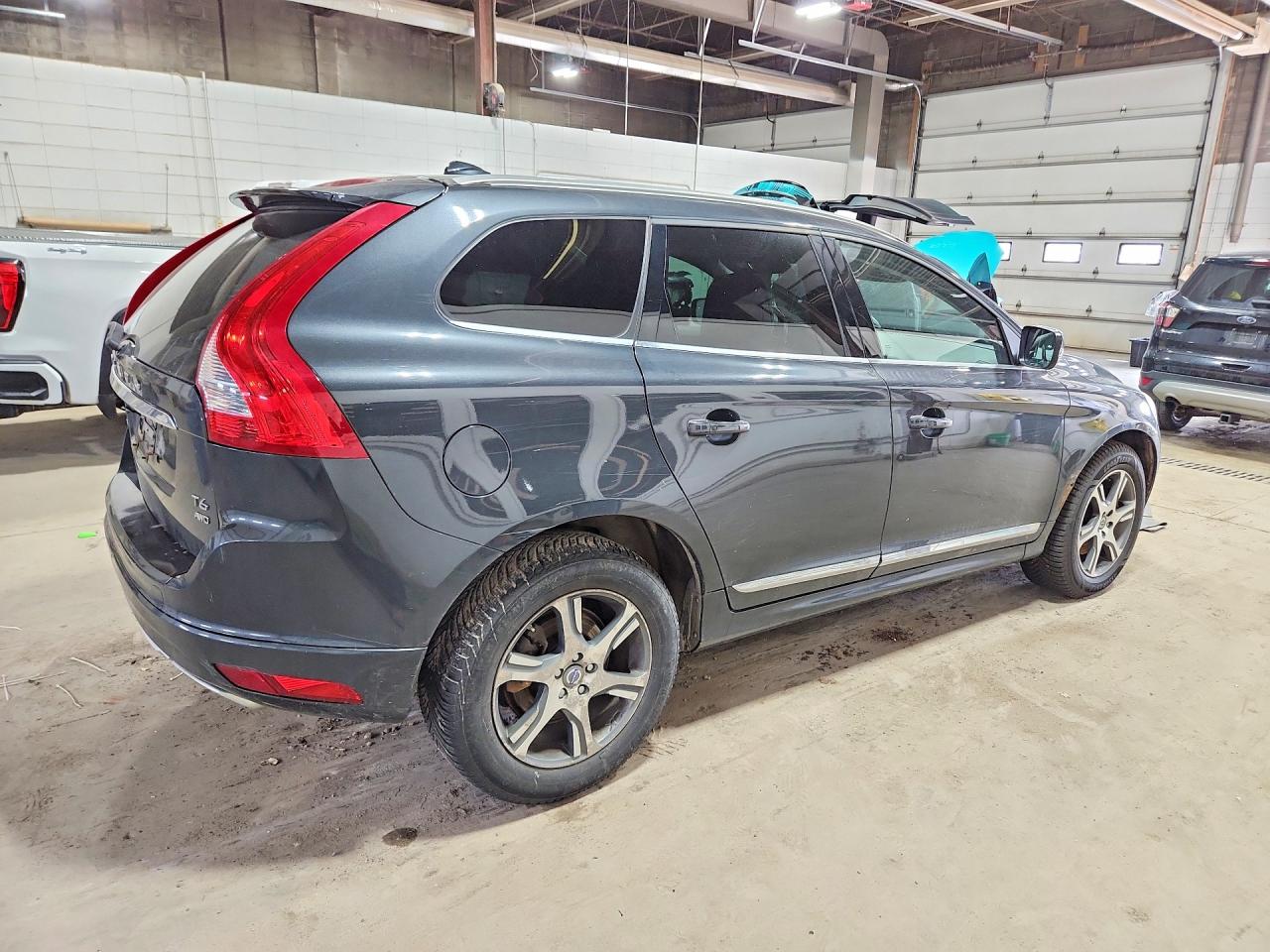 2014 Volvo Xc60 T6 Charcoal vin: YV4902DZ2E2502724