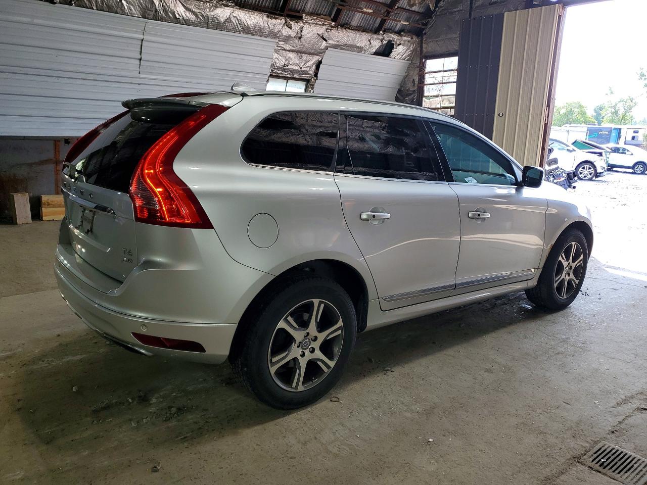 2014 Volvo Xc60 T6 Silver vin: YV4902DZ2E2531172