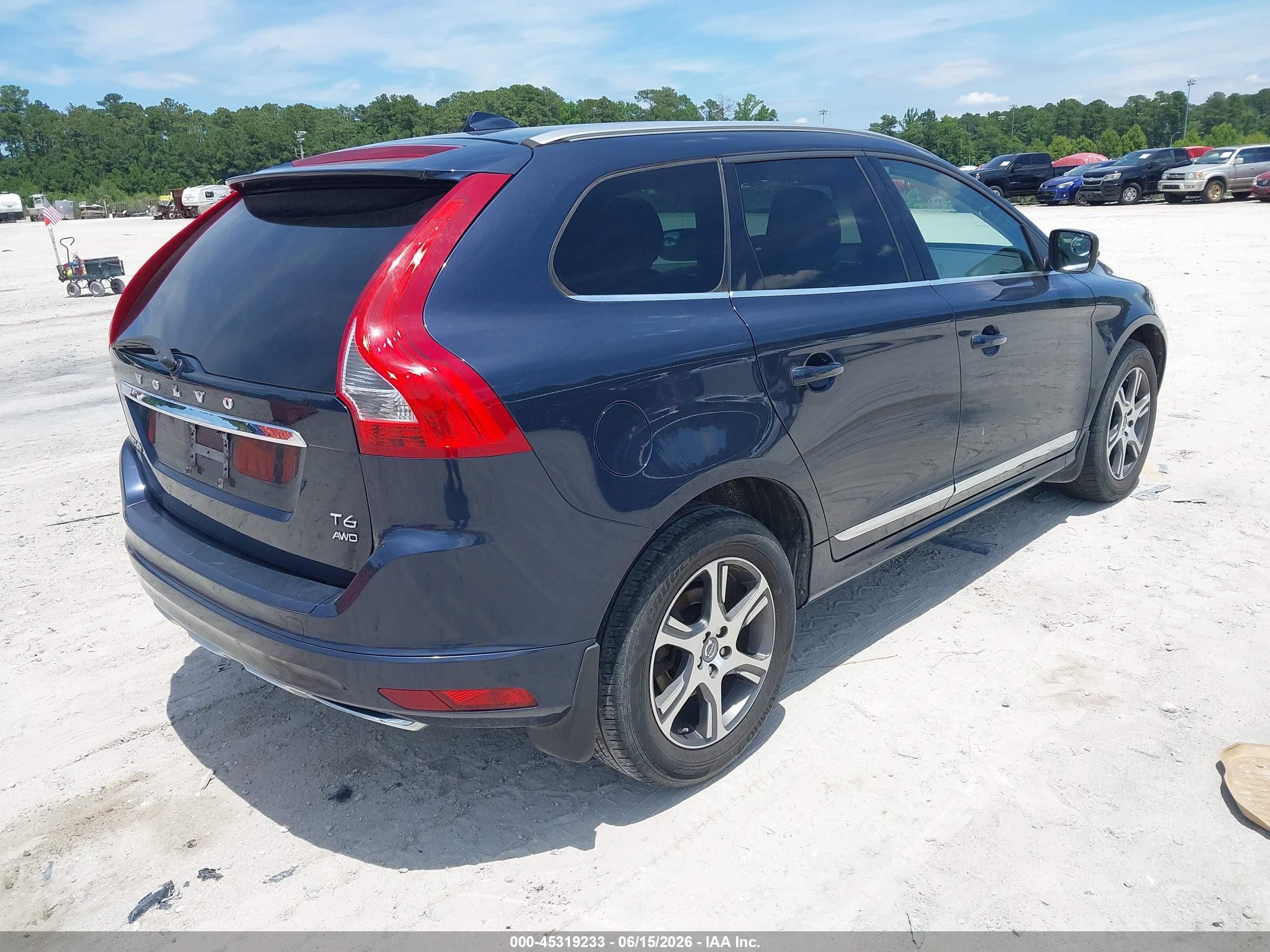 2014 Volvo Xc60 T6 Platinum Blue vin: YV4902DZ2E2550918