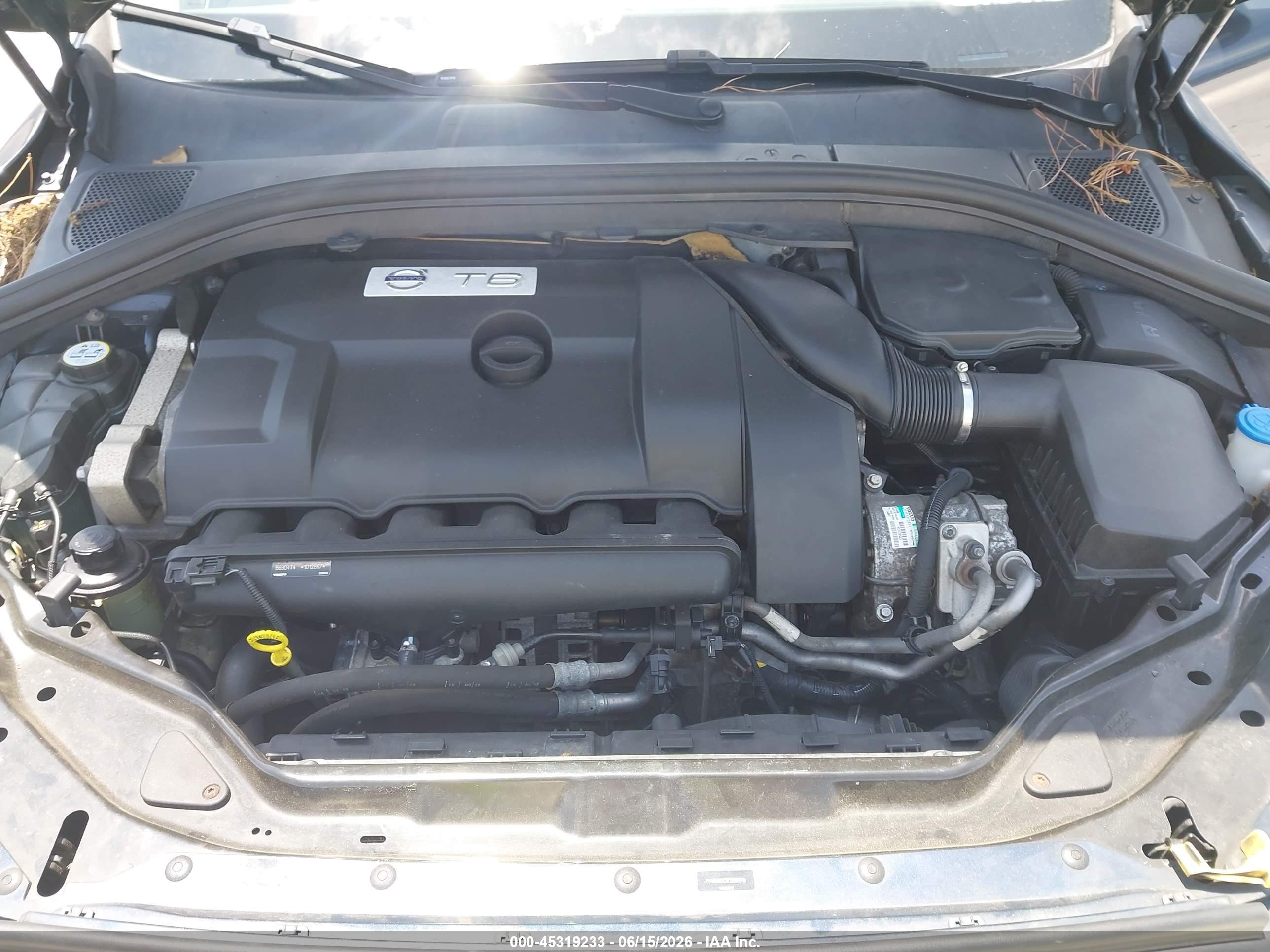 2014 Volvo Xc60 T6 Platinum Blue vin: YV4902DZ2E2550918