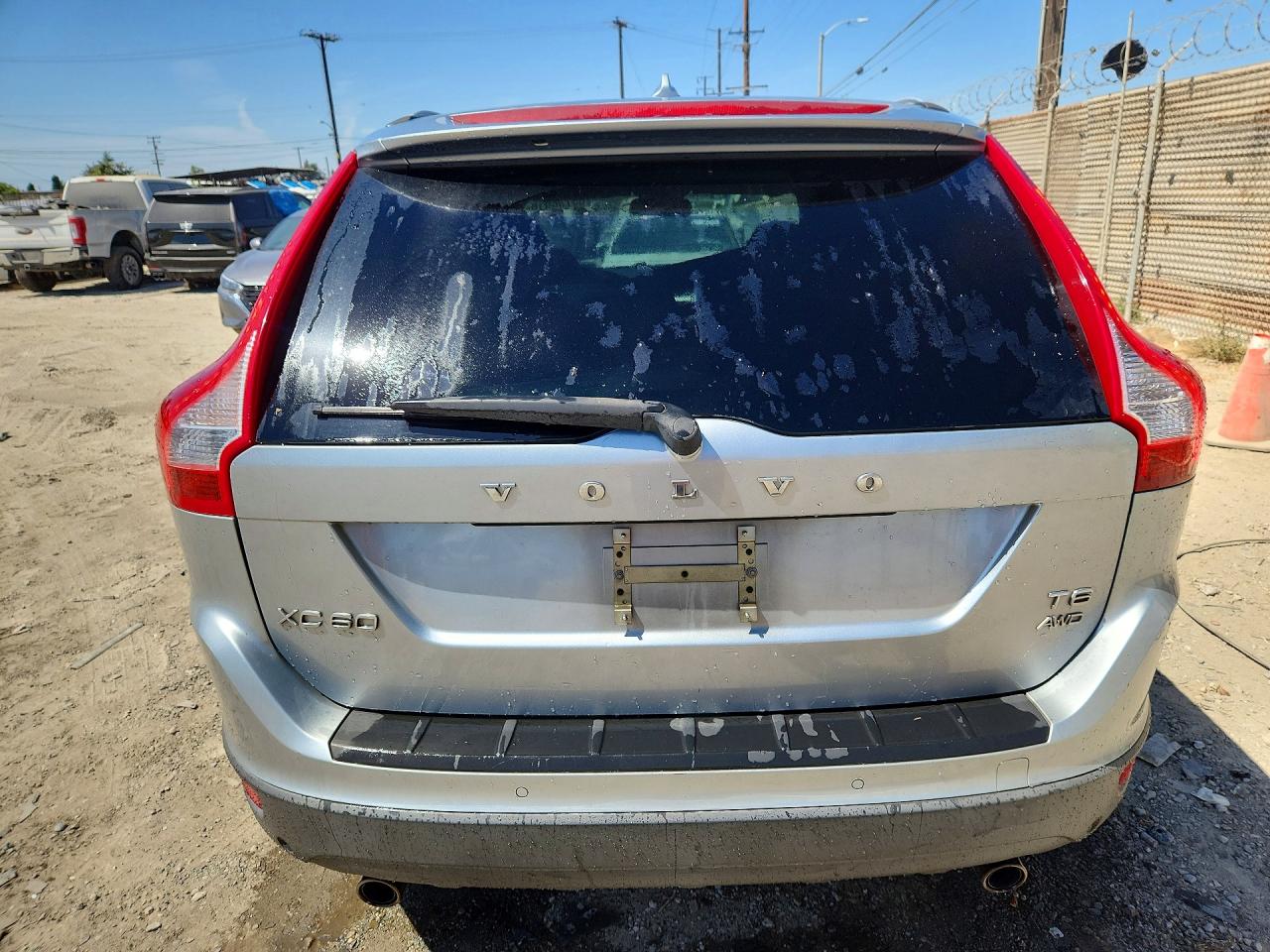 2011 Volvo Xc60 T6 Silver vin: YV4902DZ3B2171602