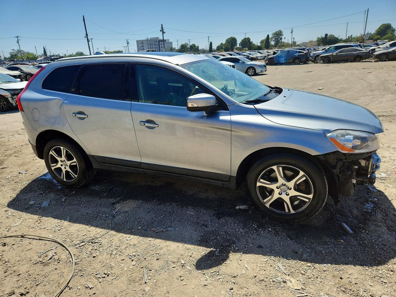 2011 Volvo Xc60 T6 Silver vin: YV4902DZ3B2171602