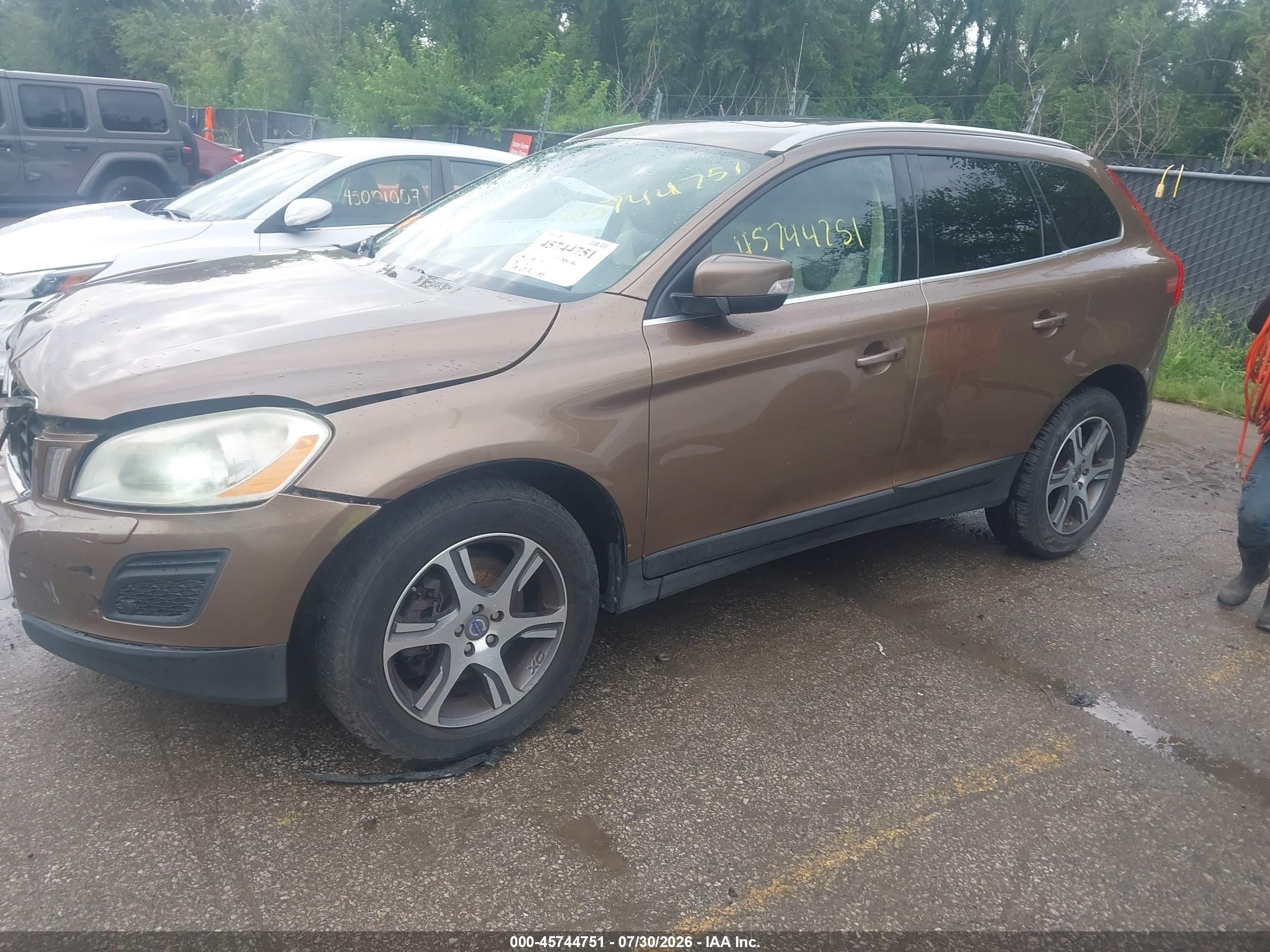 2012 Volvo Xc60 T6 Premier Plus Brown vin: YV4902DZ3C2295614