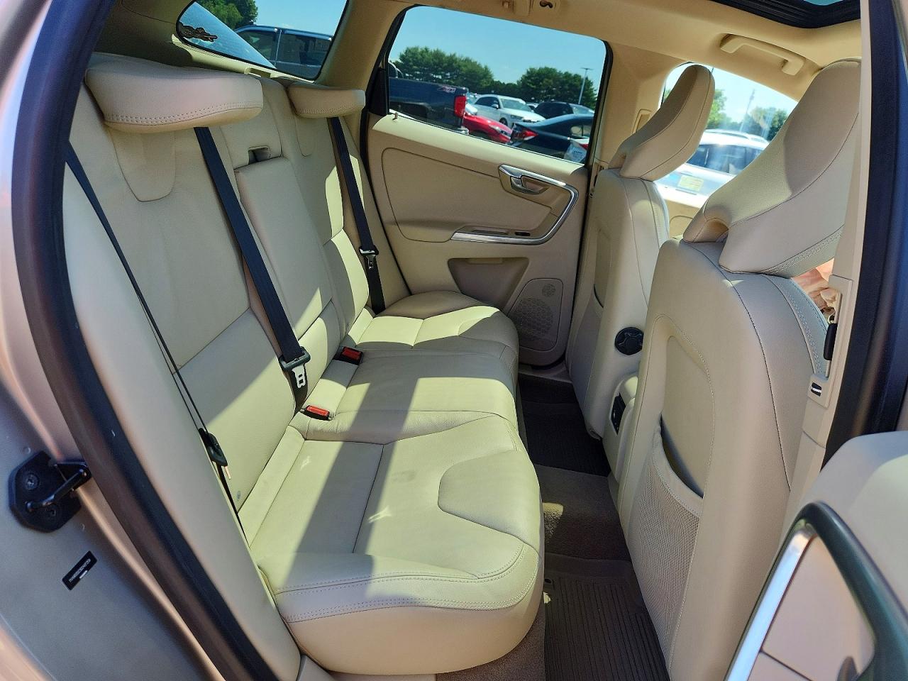 2013 Volvo Xc60 T6 Silver vin: YV4902DZ3D2407359