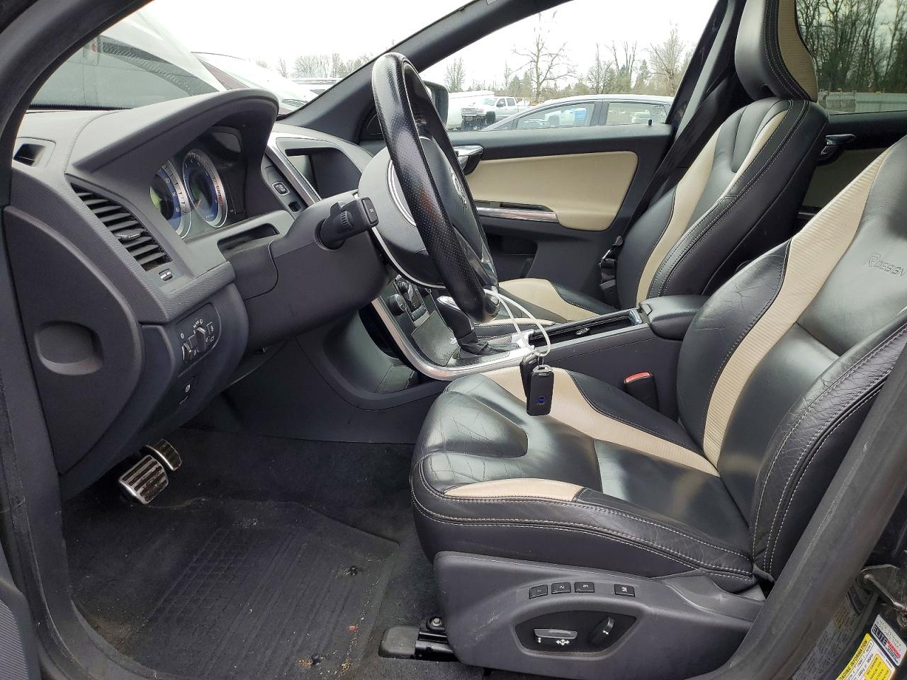 2012 Volv Xc60 Gray vin: YV4902DZ3D2413632