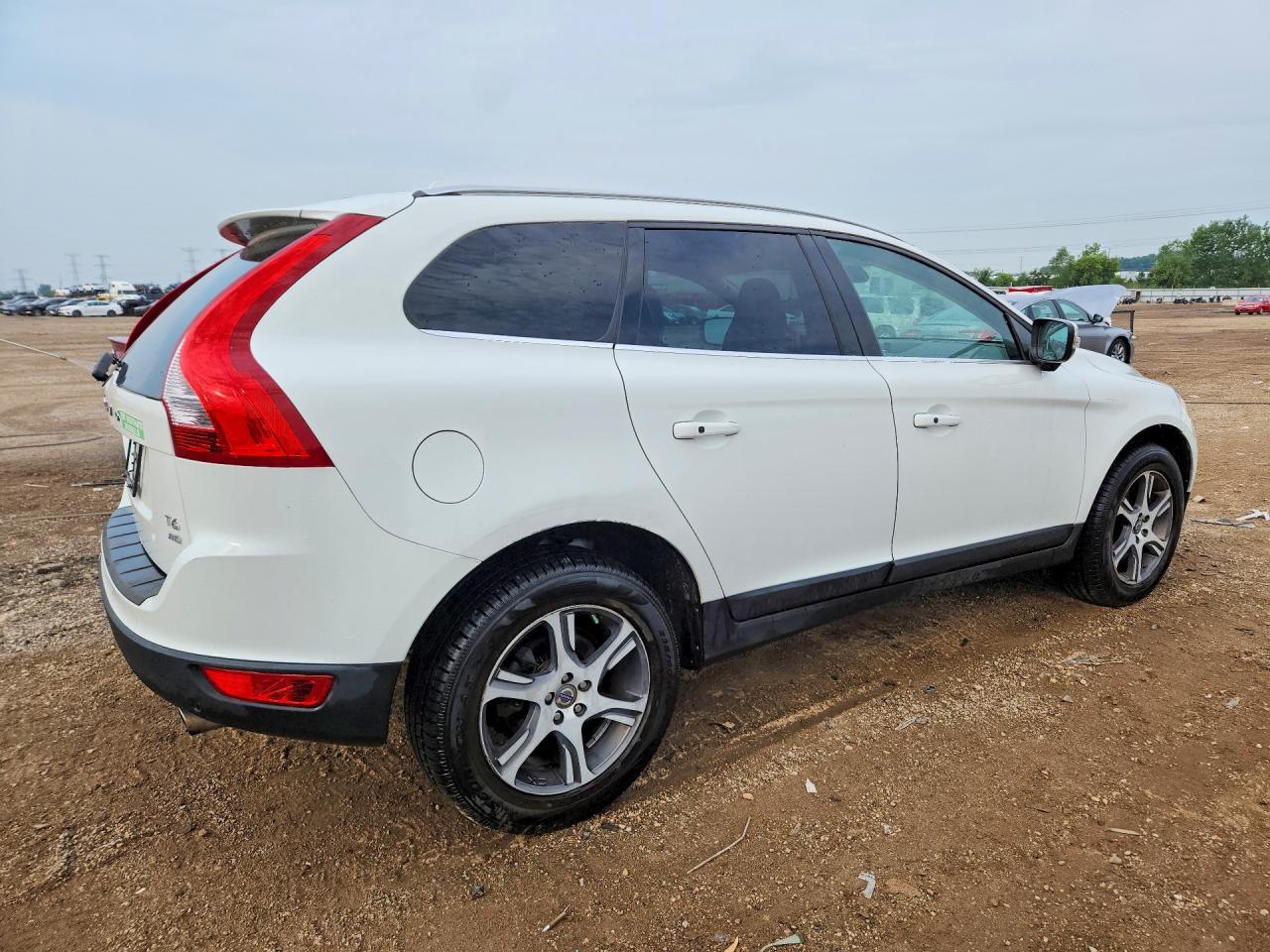 2013 Volvo Xc60 T6 White vin: YV4902DZ3D2453595
